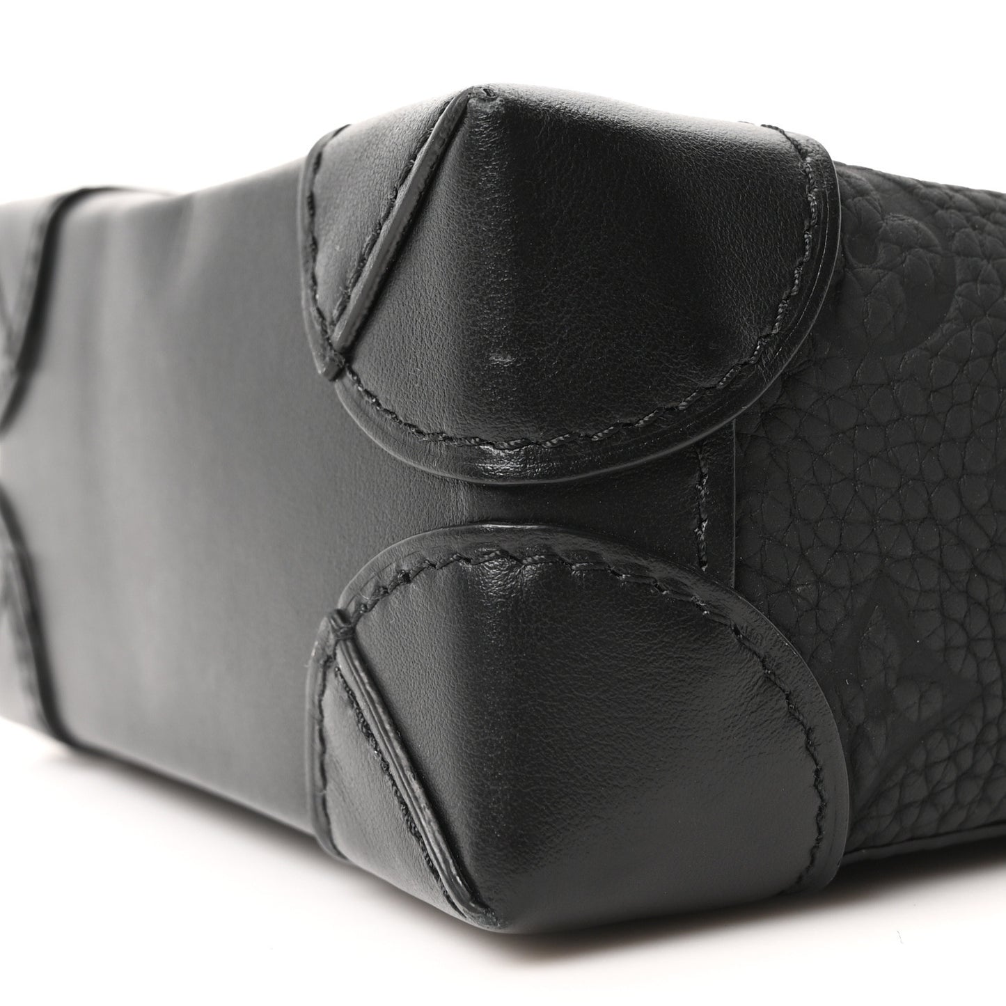 Taurillon Monogram Nano Steamer Black