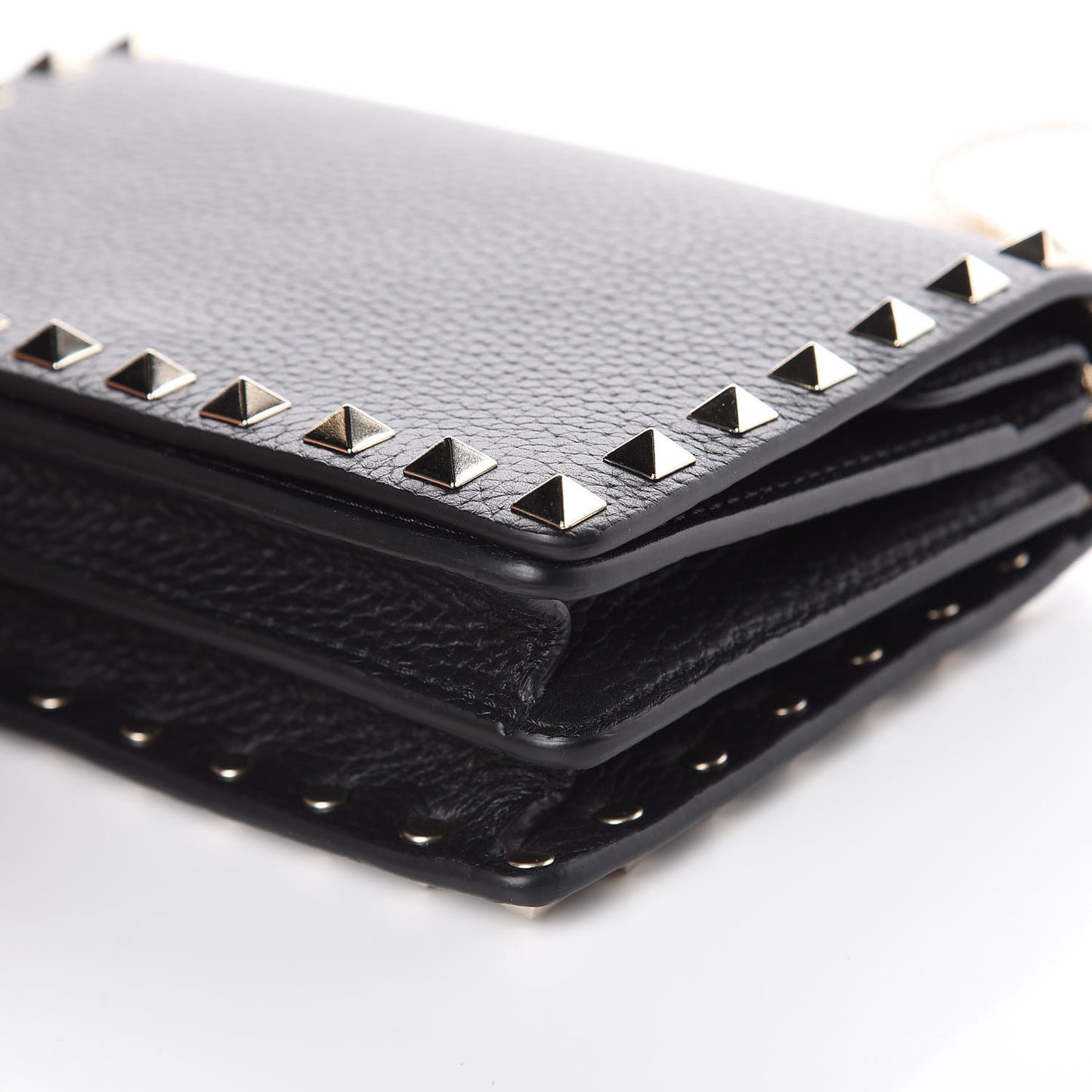 Pebbled Calfskin Rockstud Wallet on Chain Black