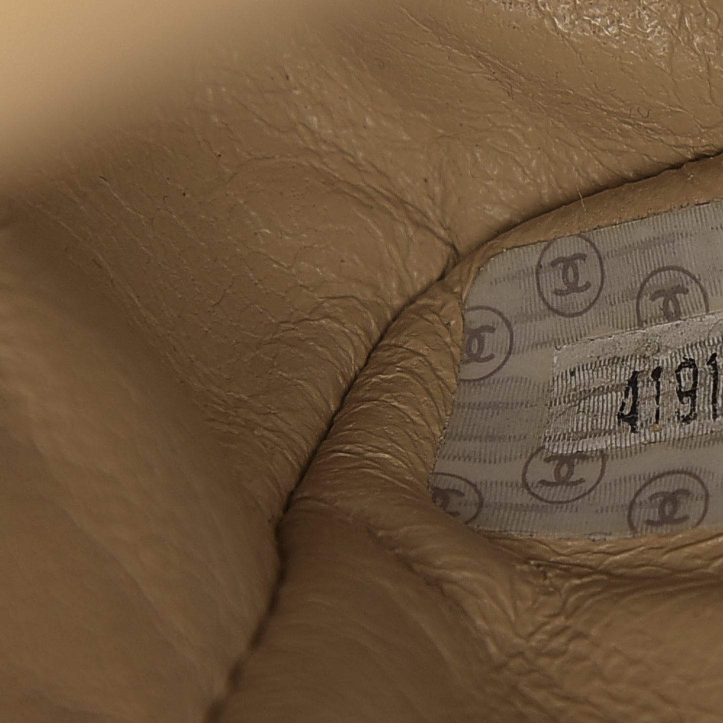 Lambskin Quilted Medium Double Sided Flap Beige