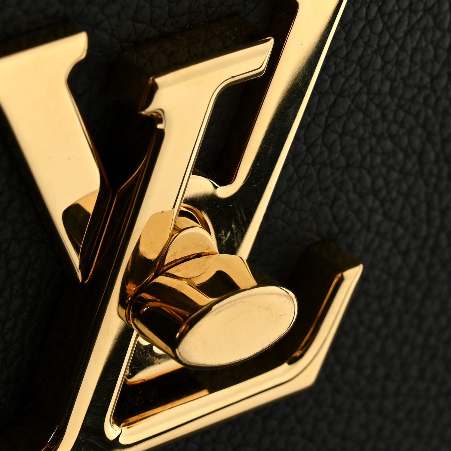 Louis Vuitton Grained Calfskin Lockme Shopper Black 12 of 12