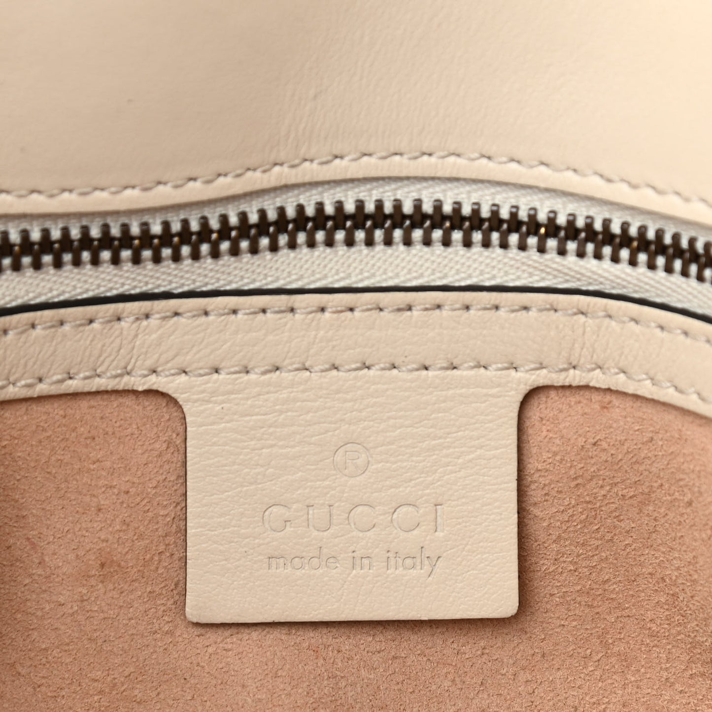 Calfskin Matelasse Small GG Marmont Shoulder Bag White