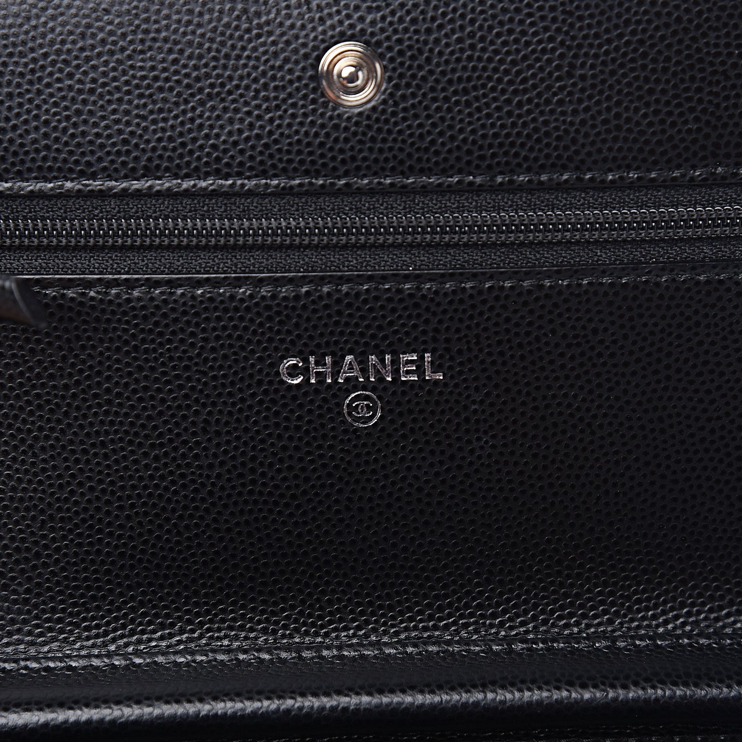 Caviar Chevron Quilted Wallet On Chain WOC Black