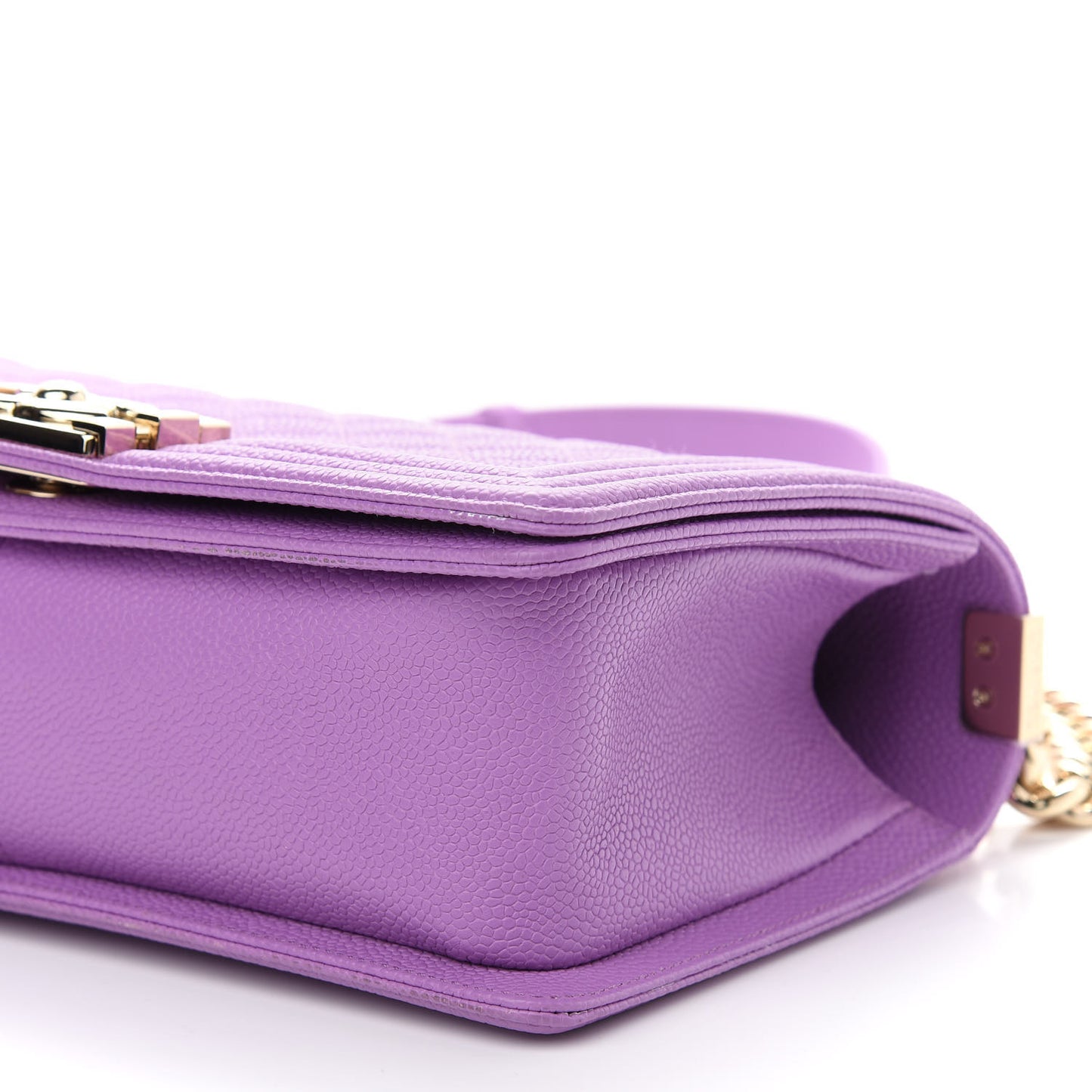 Caviar Quilted Medium Boy Flap Purple