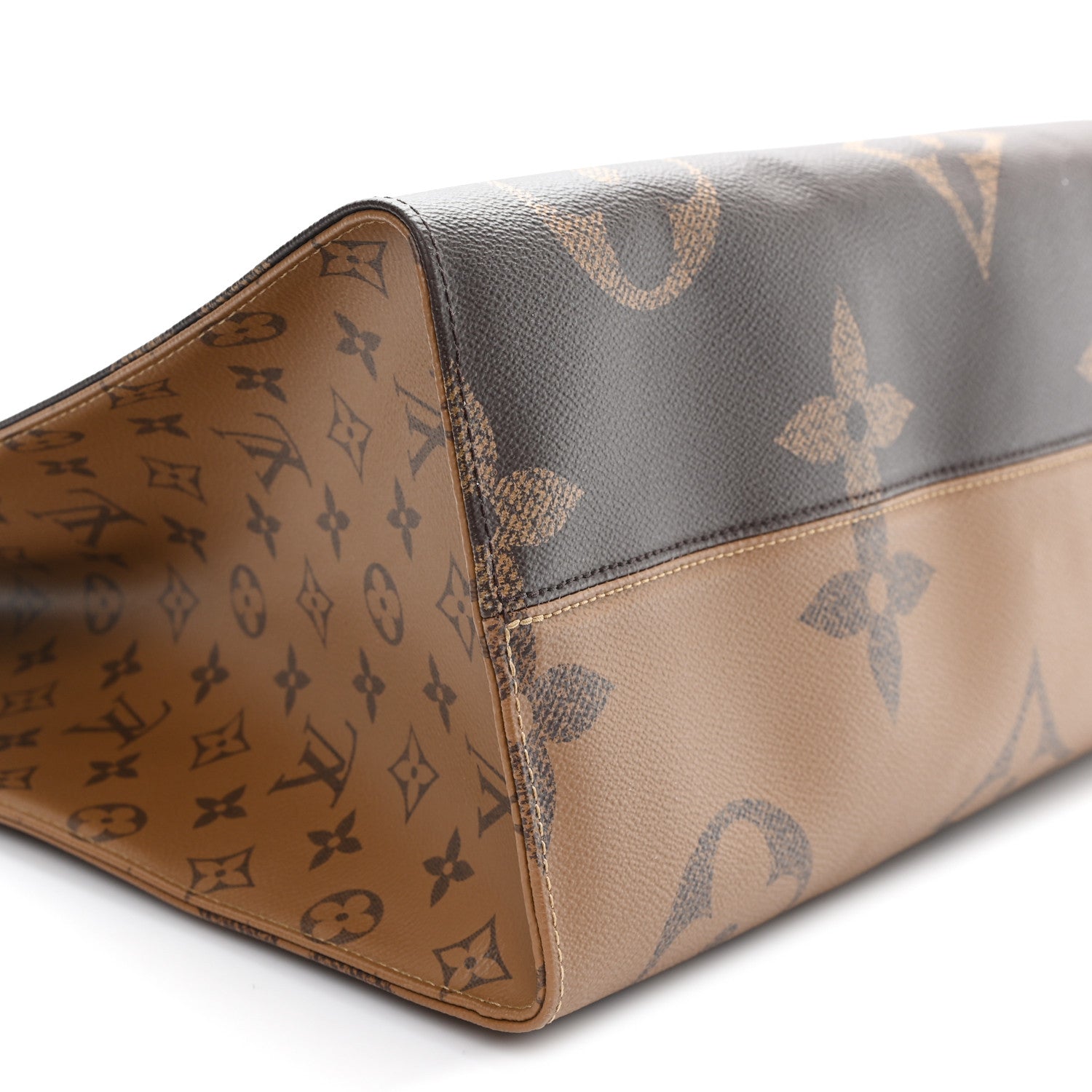 Louis Vuitton Reverse Monogram Giant Onthego GM 8 of 9