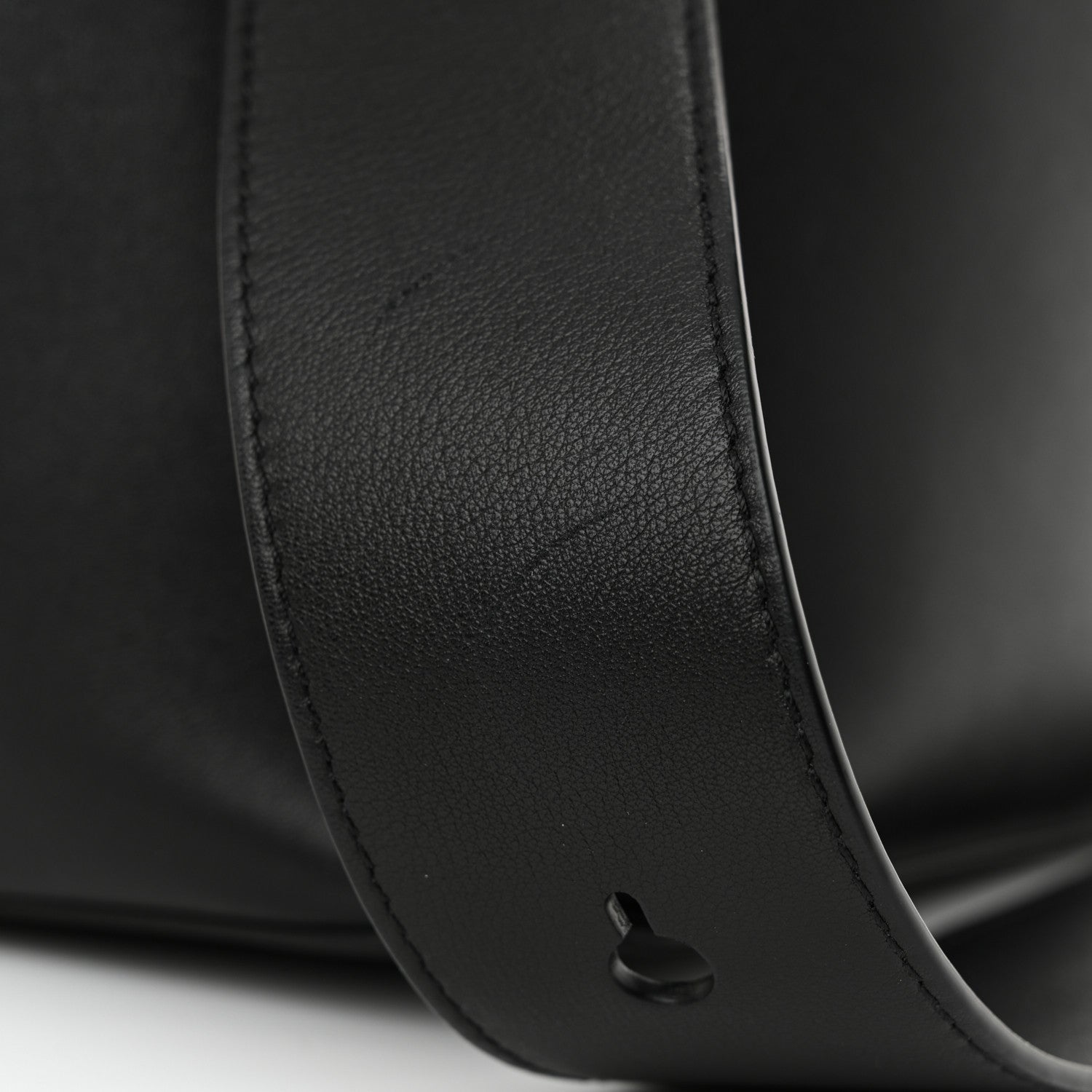 Loewe Smooth Calfskin Medium Pebble Bucket Bag Black 12 of 13