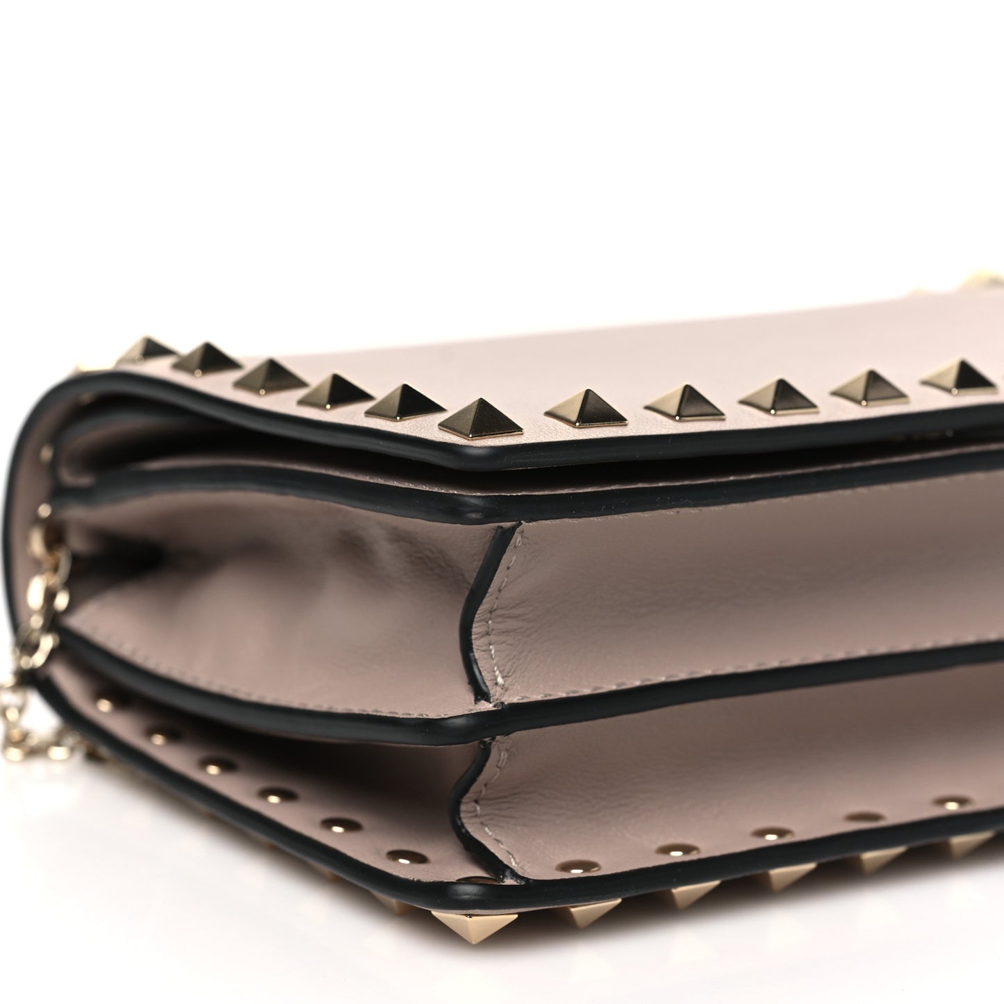 Vitello Rockstud Wallet On Chain Poudre