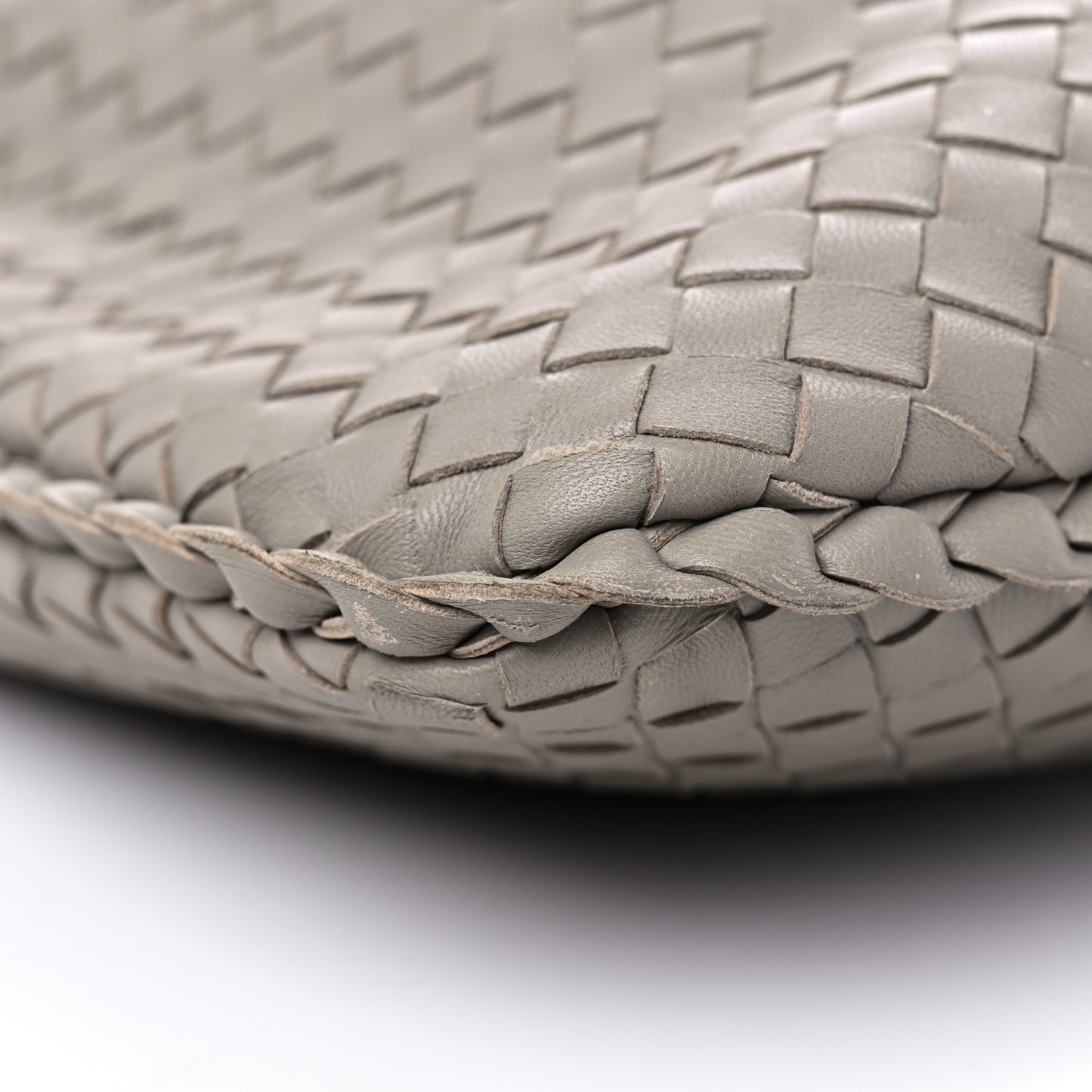 Nappa Intrecciato Large Veneta Hobo Fume