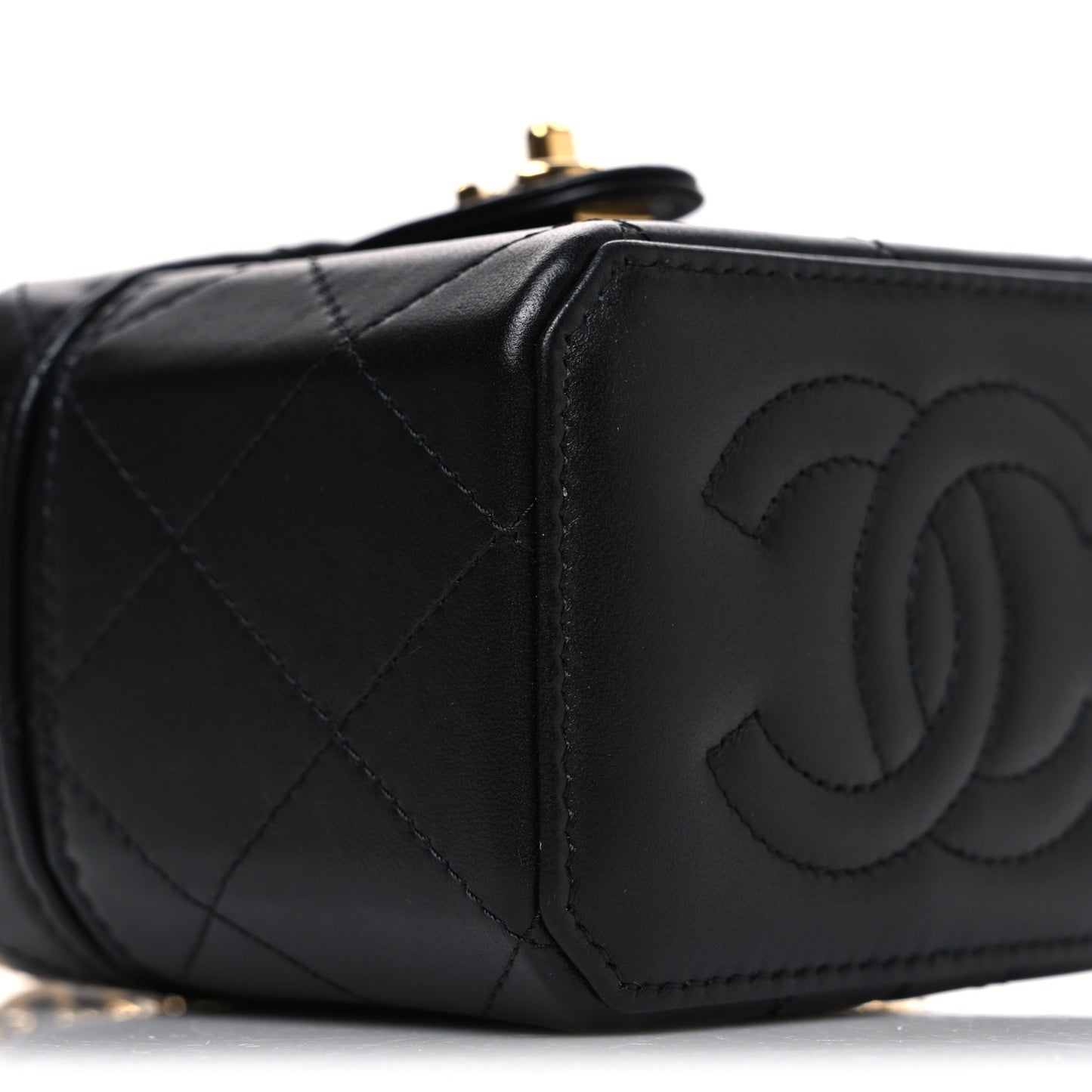 Lambskin Quilted Vanity Clutch With Chain Black