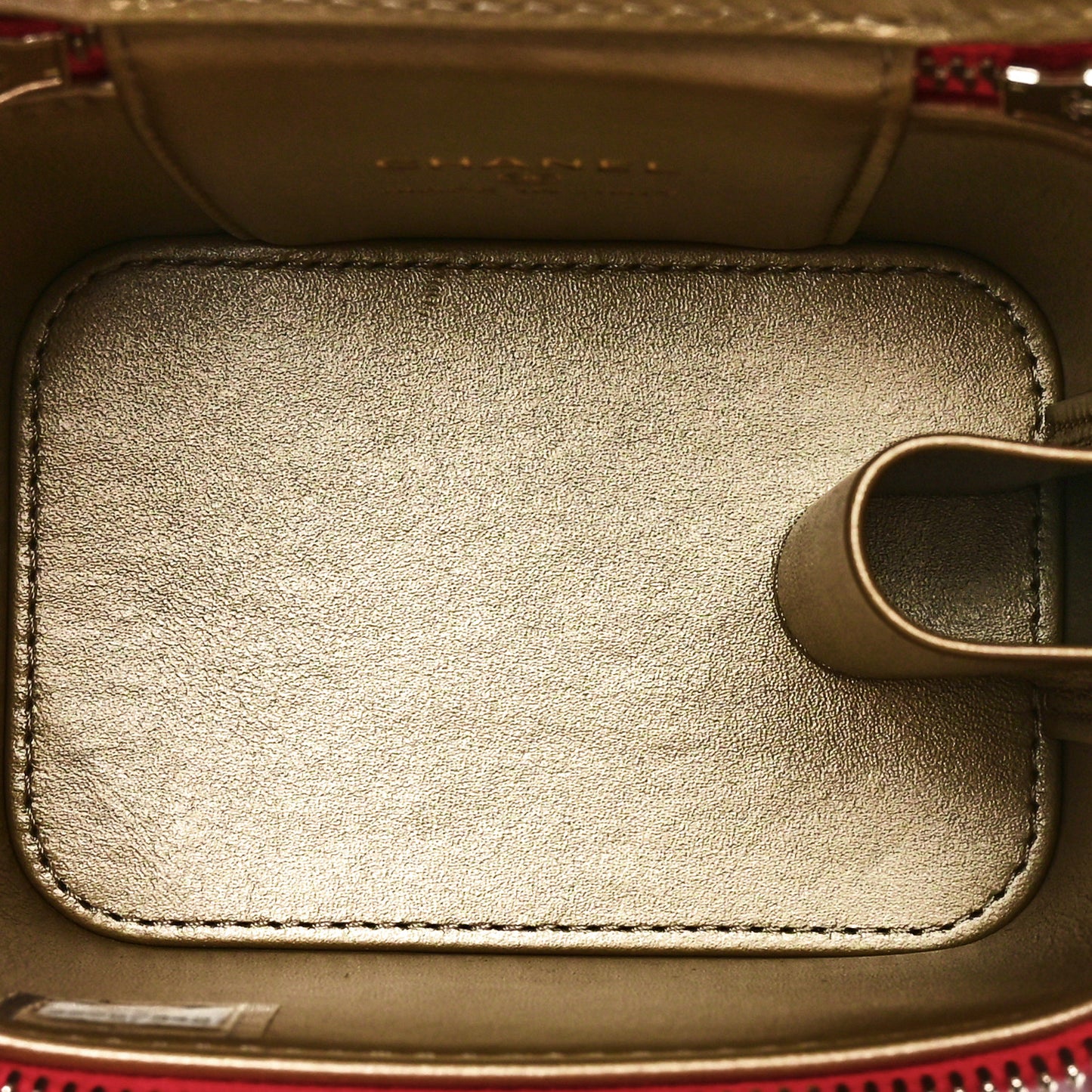 Lambskin Quilted Pearl Crush Mini Vanity Case With Chain Red