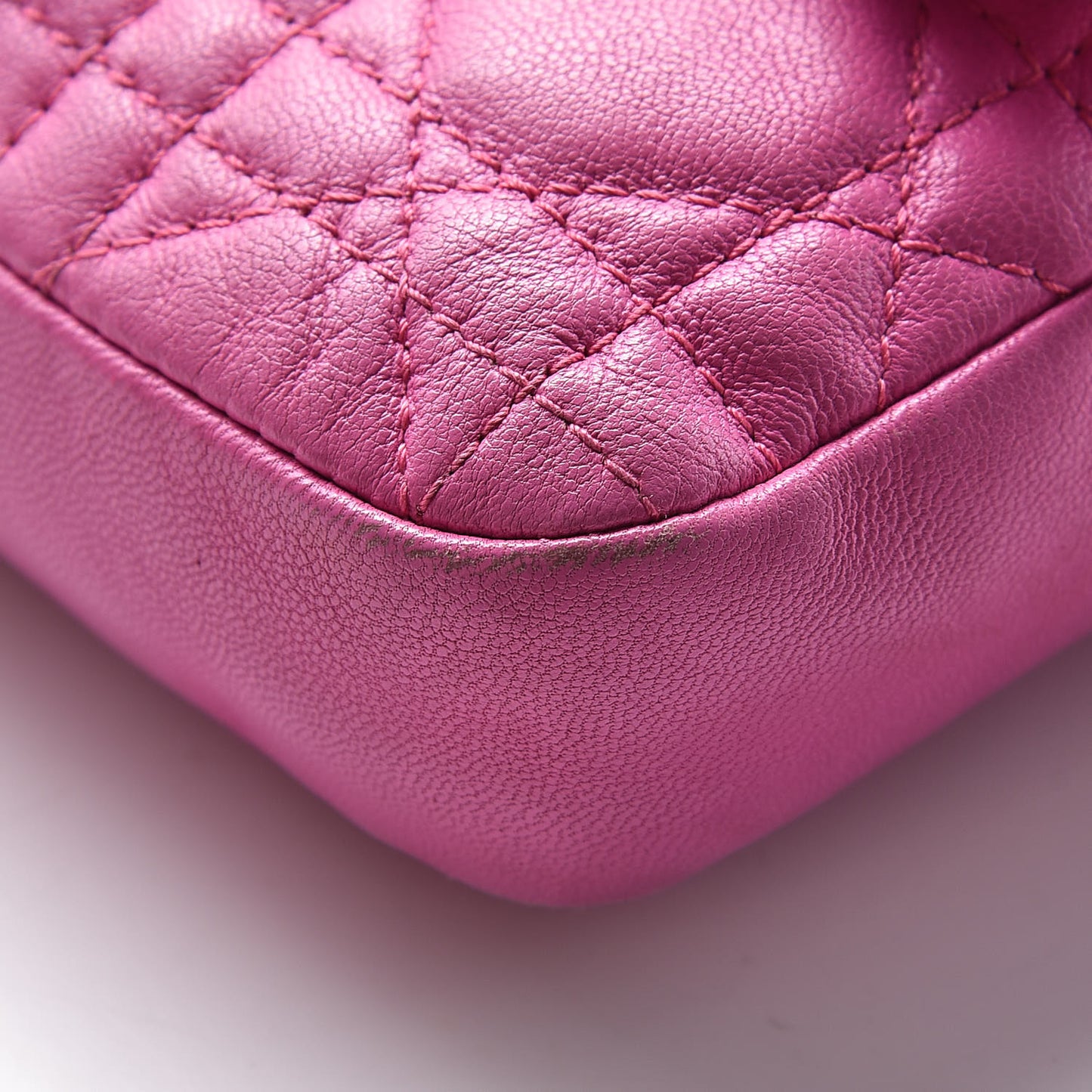 Lambskin Cannage New Lock Pouch Rose Sorbet