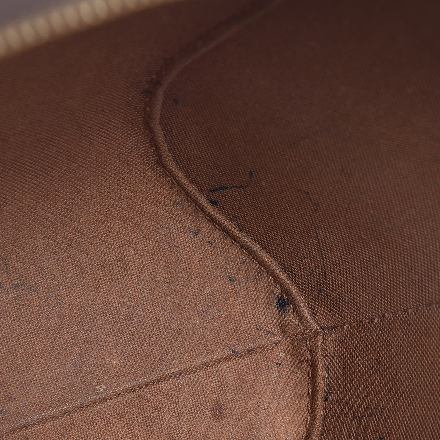 Louis Vuitton Monogram Ellipse PM 10 of 28
