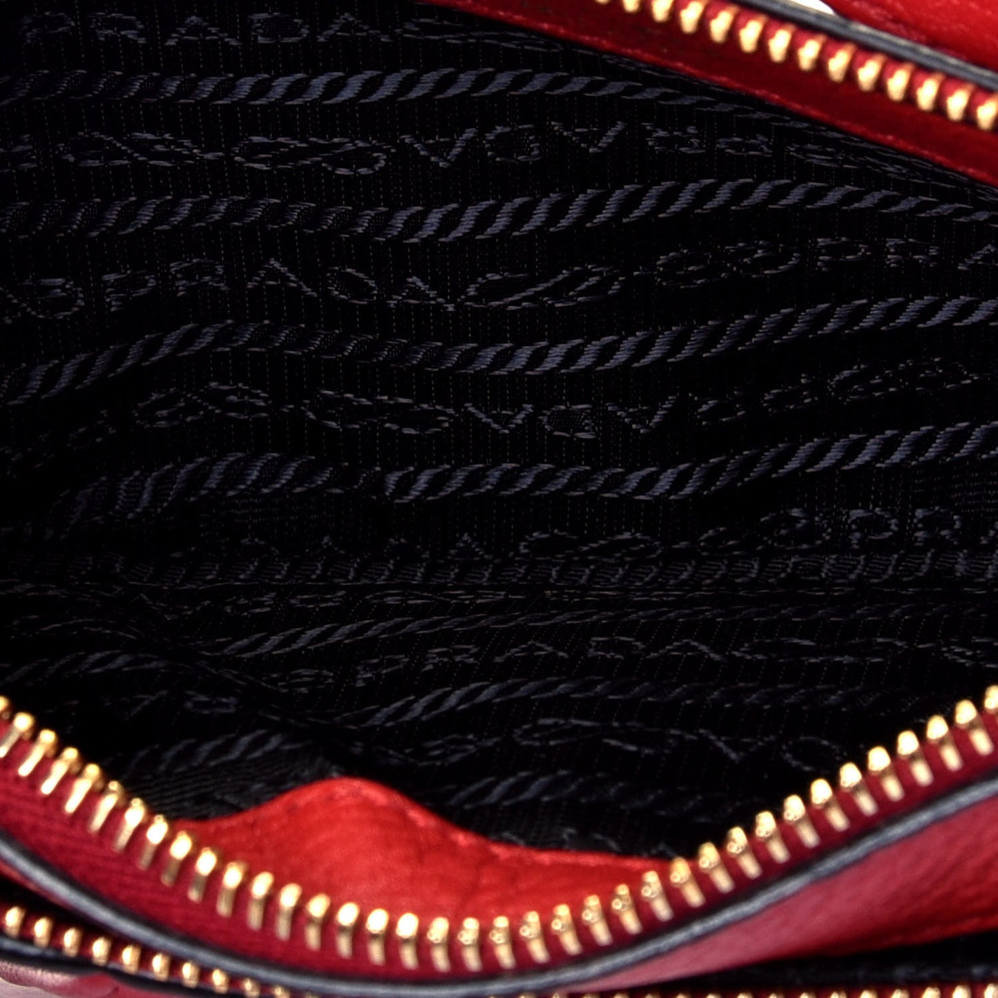 Vitello Daino Small Belt Bag Rosso
