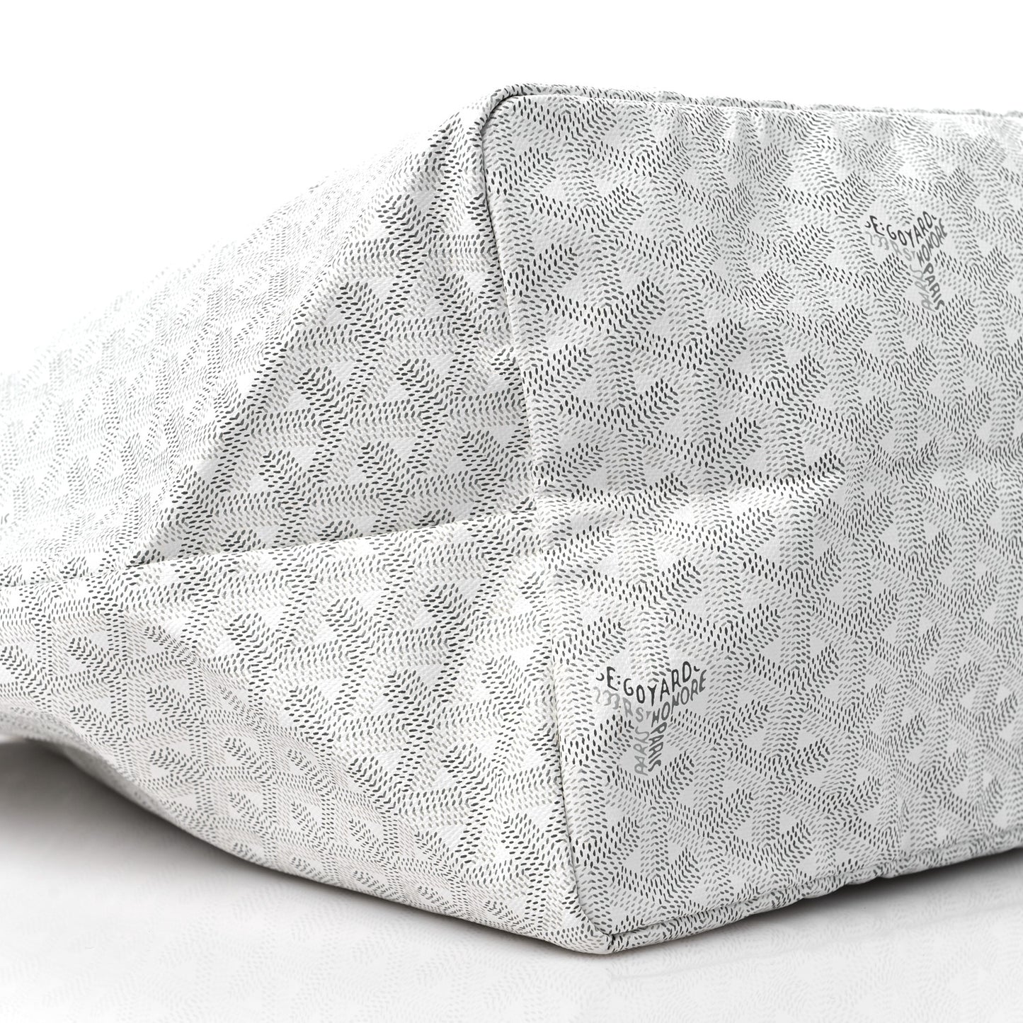 Goyardine Saint Louis GM White