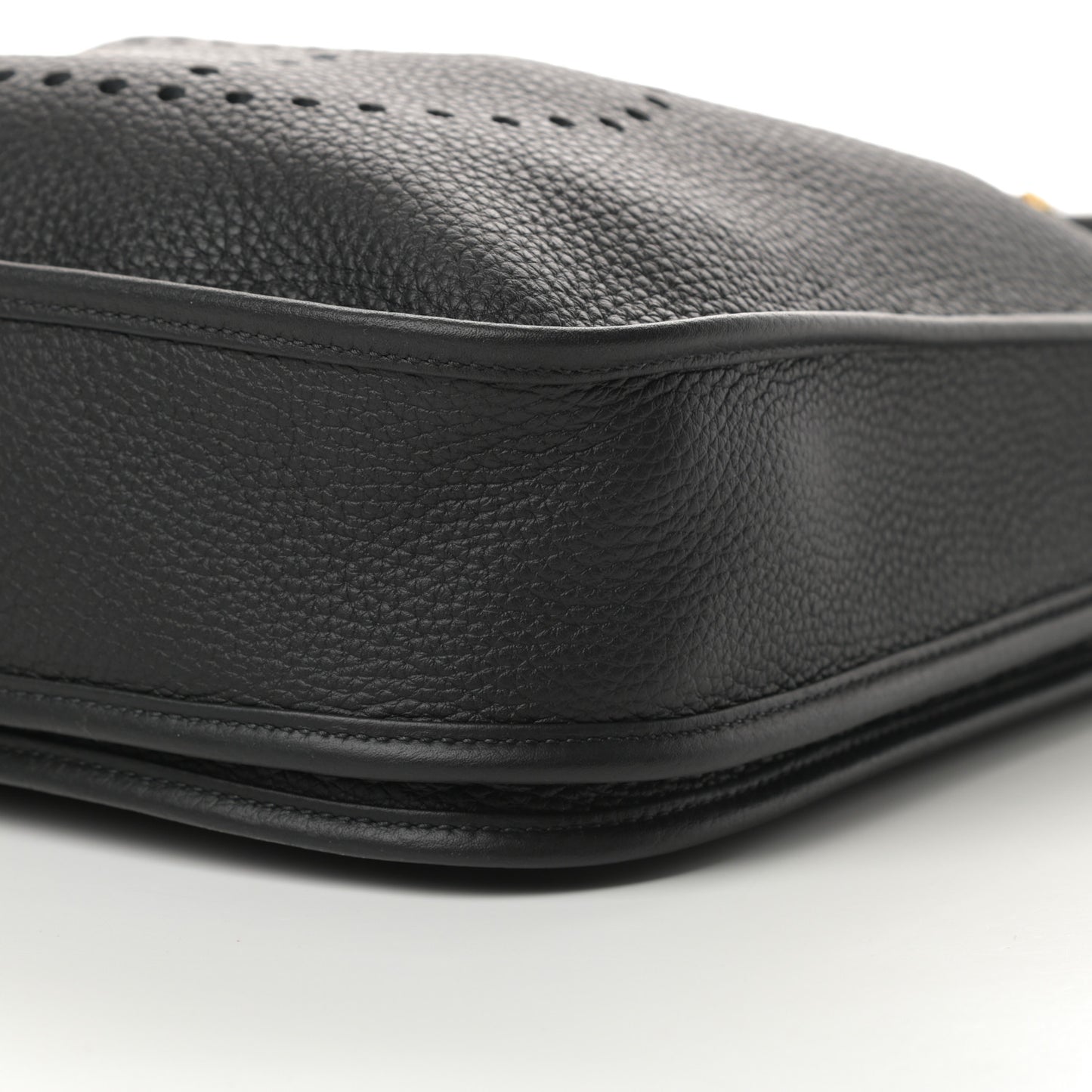 Taurillon Clemence Evelyne III PM Black