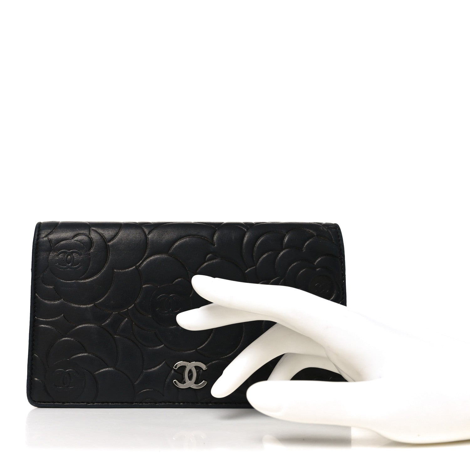 Chanel Lambskin Camellia Embossed Yen Wallet Black 2 of 10