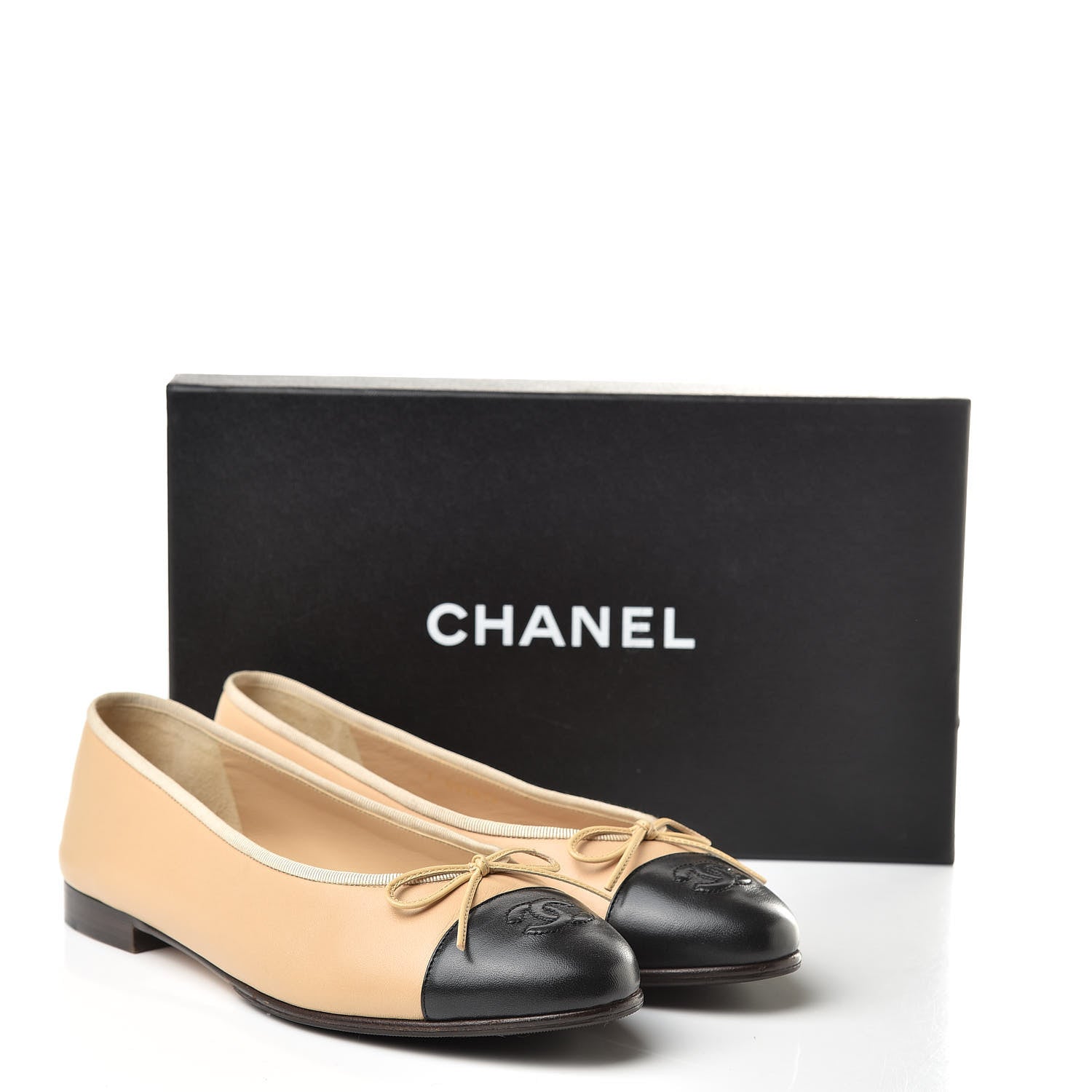 Chanel Lambskin Cap Toe CC Ballerina Flats 40 Beige Black 15 of 15