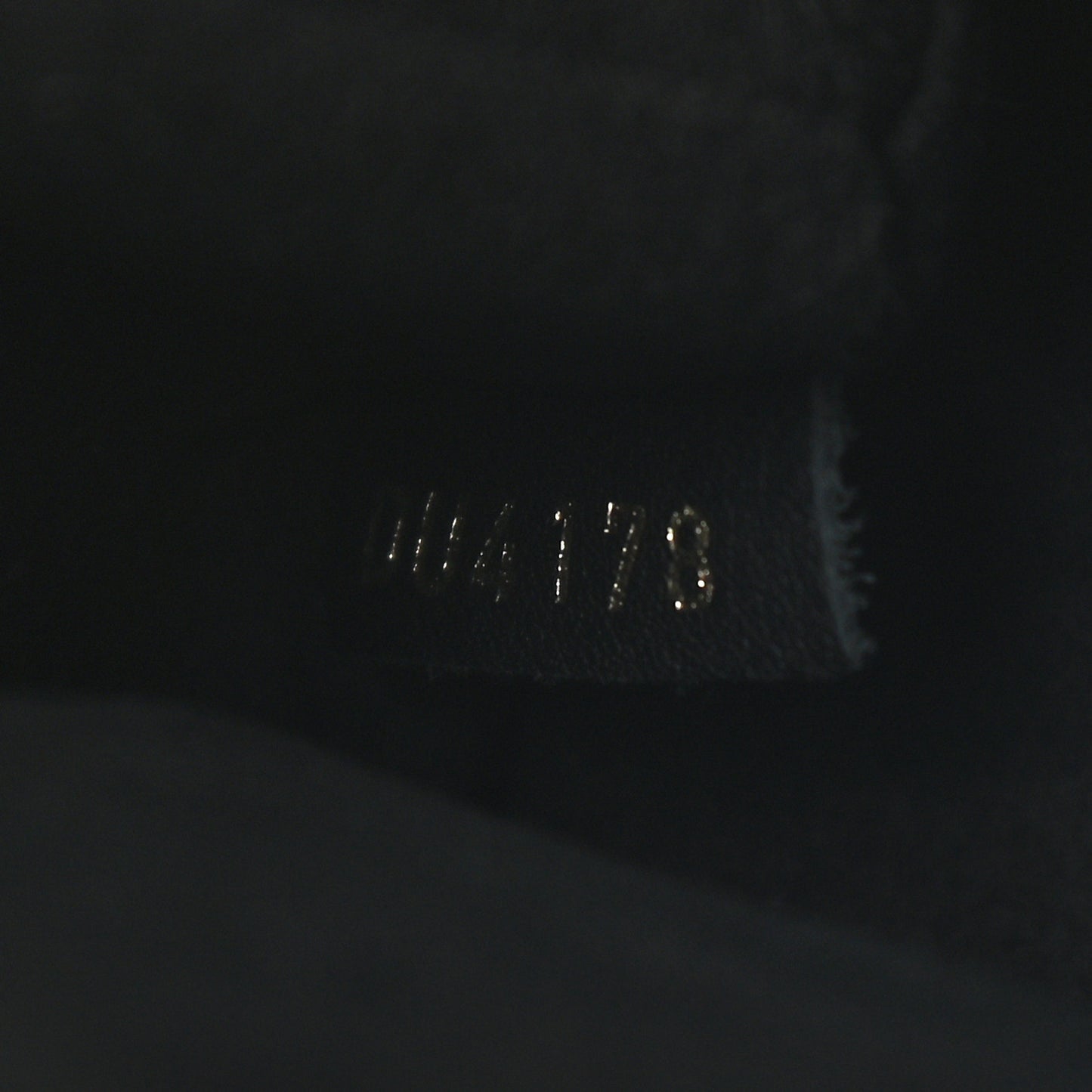 Monogram Locky BB Black