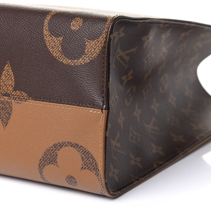 Louis Vuitton Reverse Monogram Giant Onthego MM 9 of 10