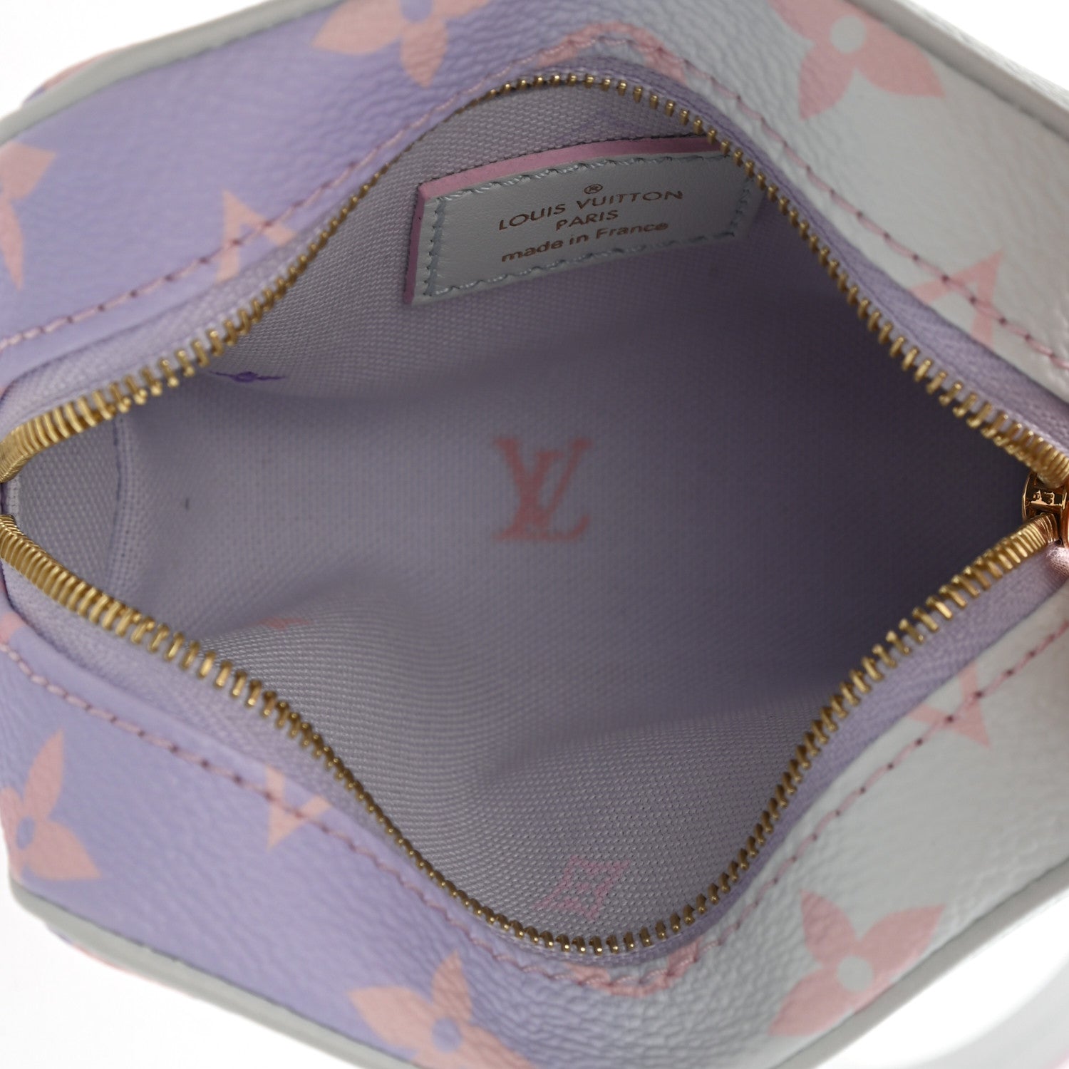 Louis Vuitton Monogram Giant Spring In The City Wapity Case Sunrise Pastel 5 of 6