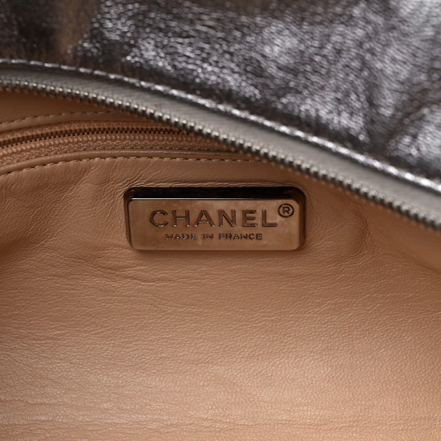 Chanel Metallic Goatskin Medium Luxe Ligne Bowler Silver 6 of 12