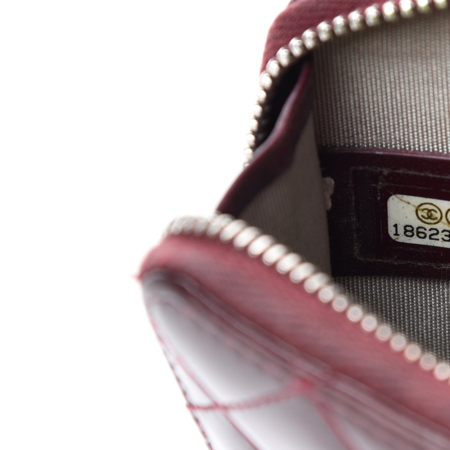 Patent Quilted Brilliant Key Holder Case Light Burgundy