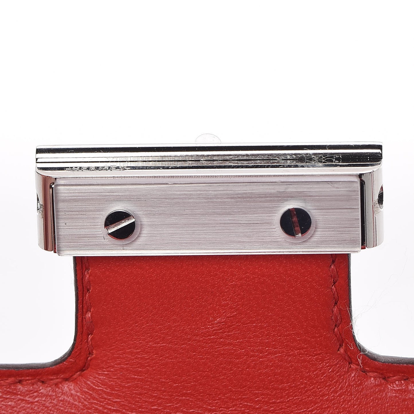 Epsom Constance 18 Rouge de Coeur