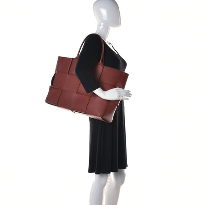 Bottega Veneta Nappa Maxi Intrecciato Mens Arco Tote Red Brown 2 of 12