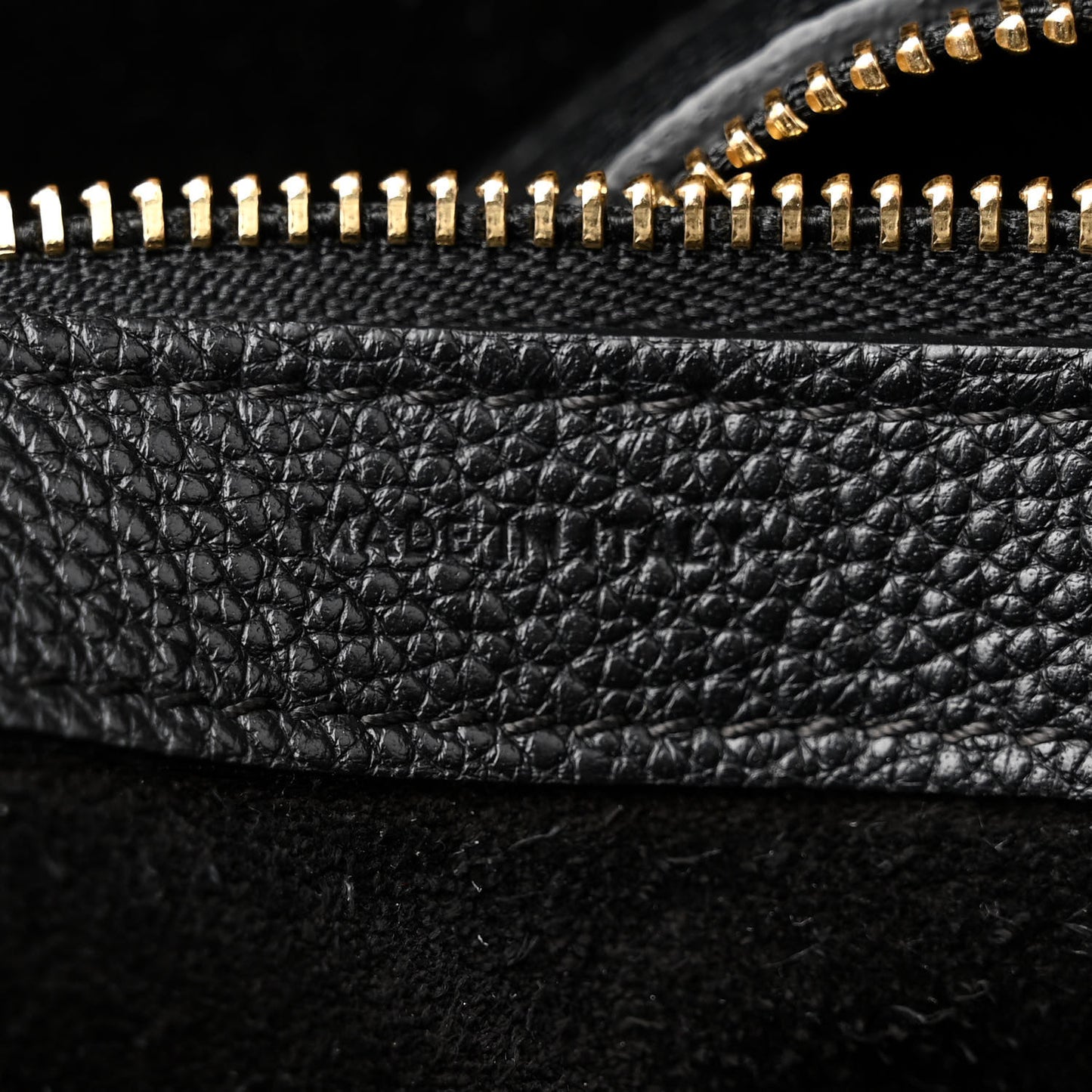 Soft Grained Calfskin Medium Belt Cabas Phantom Black