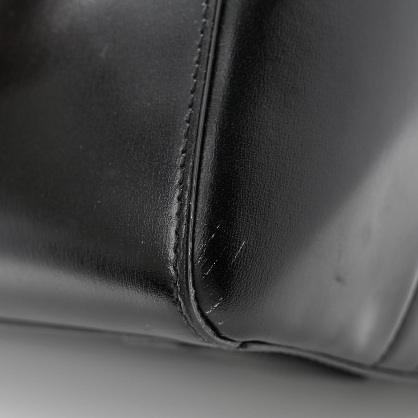 Shiny Lord Calfskin Small Antigona Black