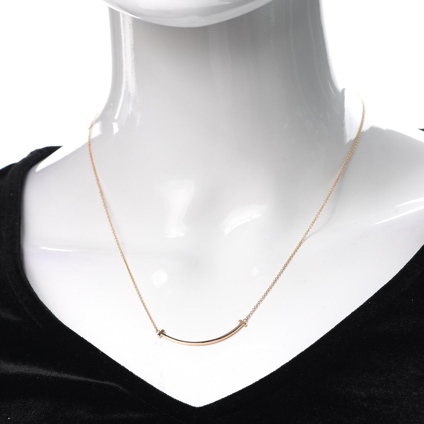18K Rose Gold Small T Smile Pendant Necklace
