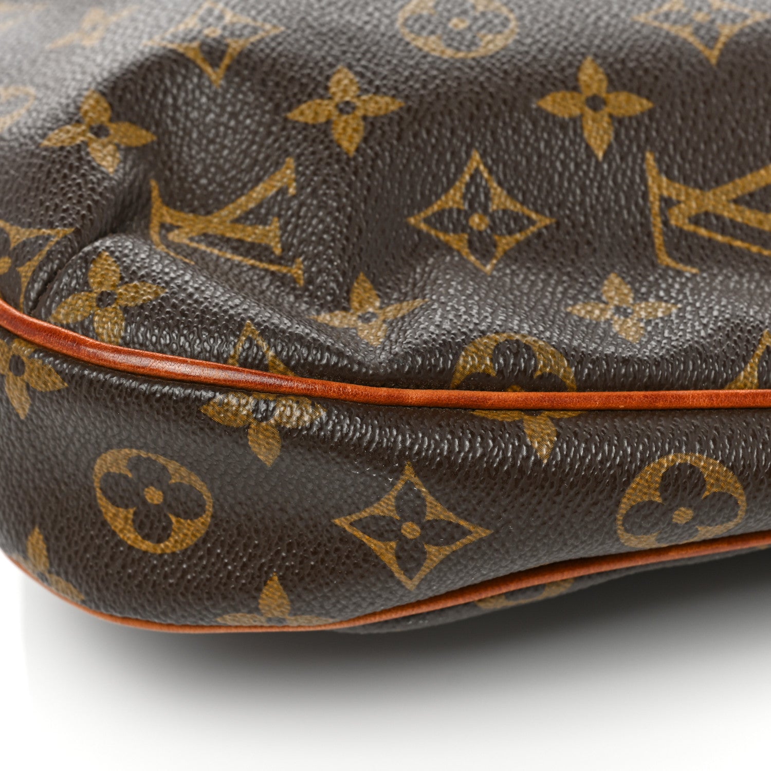 Louis Vuitton Monogram Odeon MM 13 of 14
