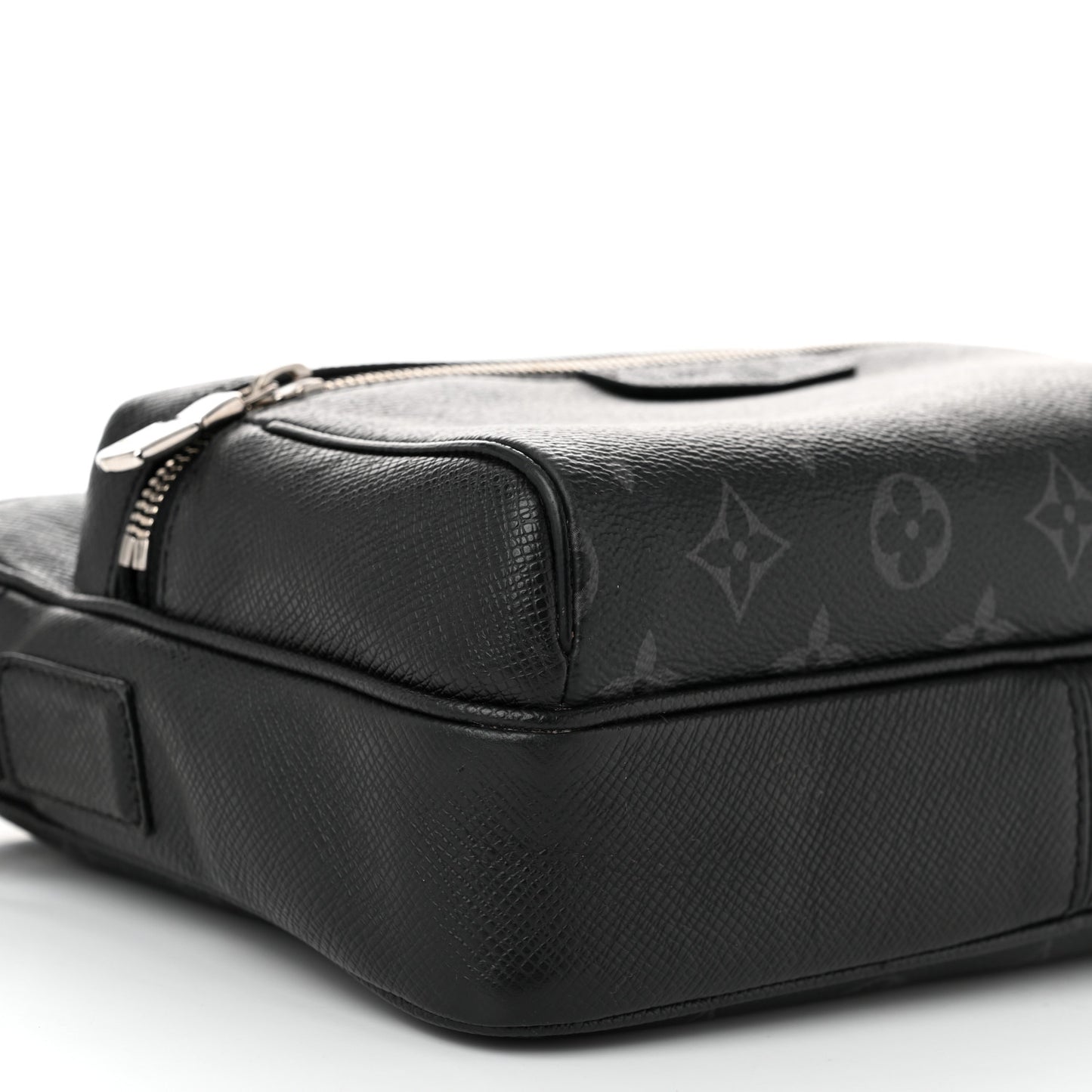 Taiga Monogram Eclipse Outdoor Messenger Black