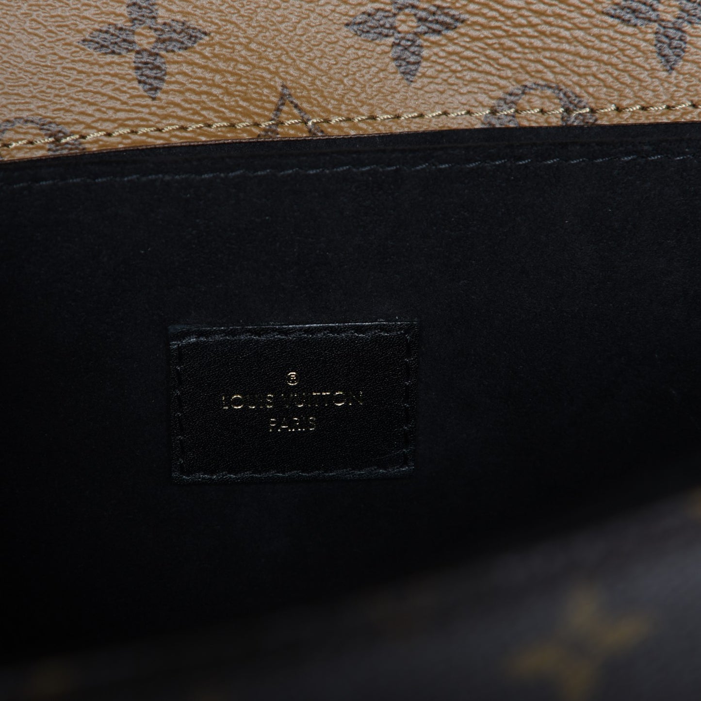 Reverse Monogram Pochette Metis