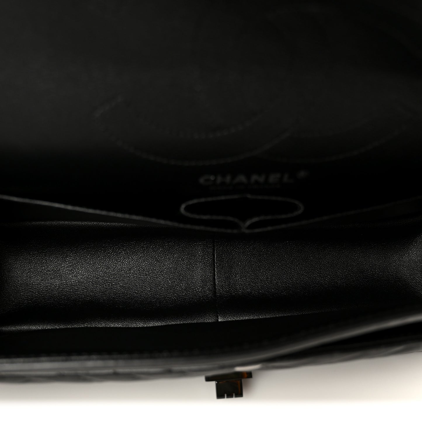Aged Calfskin Chevron Quilted 2.55 Reissue 226 So Black