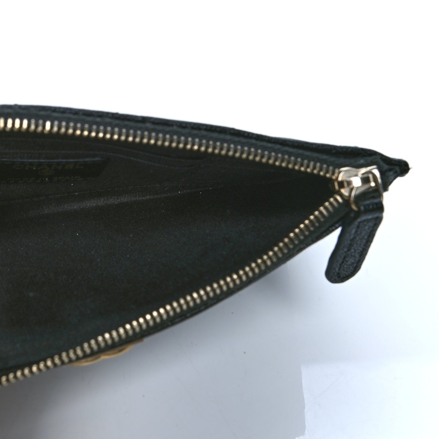 Caviar Quilted Classic Zip Boy Pouch Black