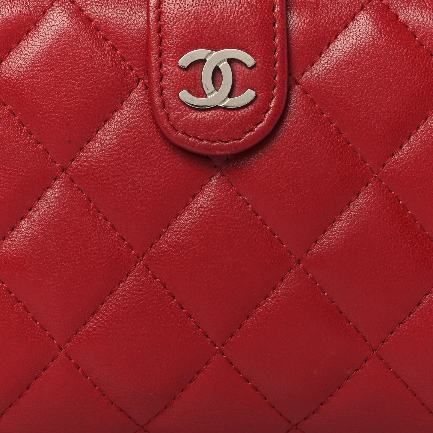 Lambskin Quilted Zipped Pocket Wallet Red