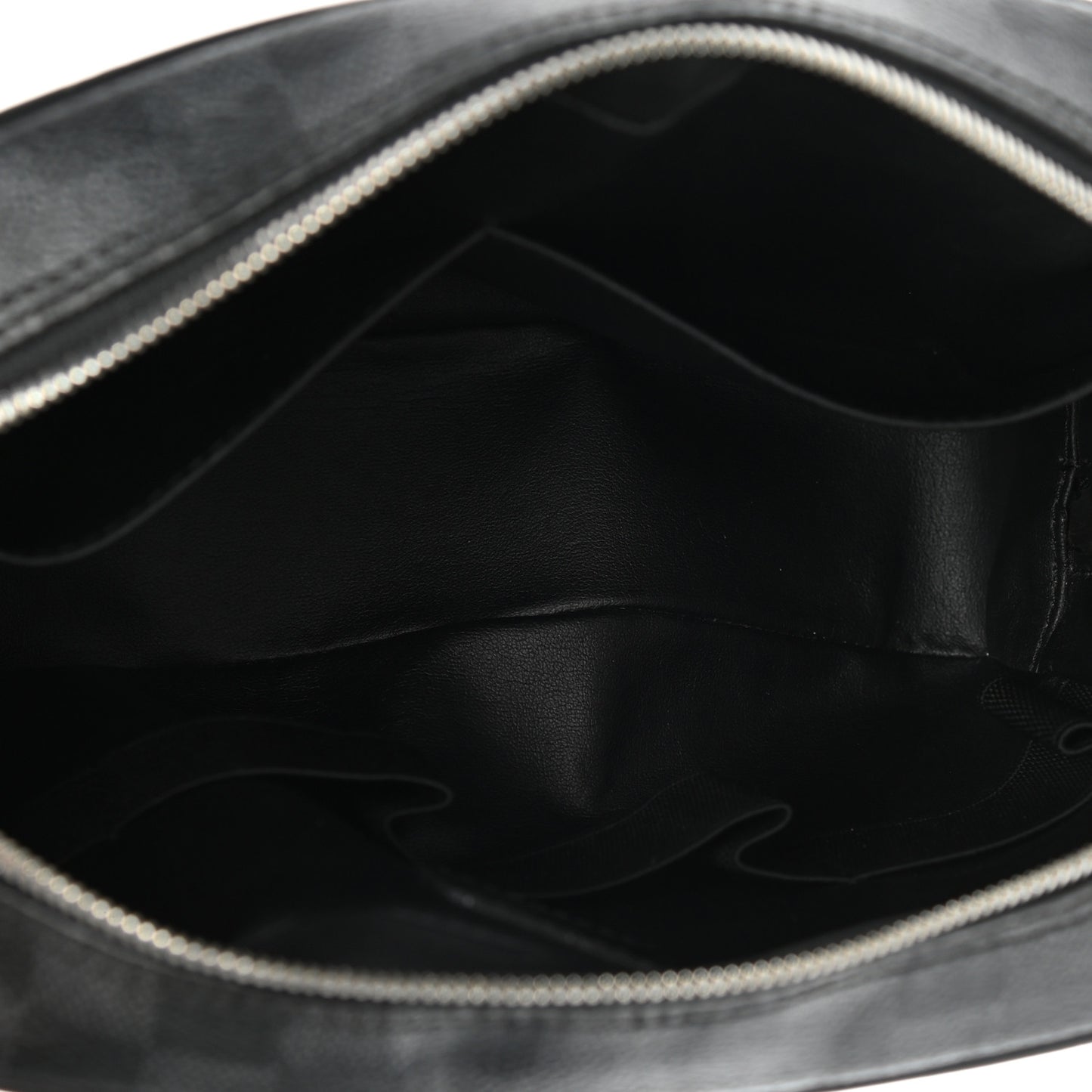 Damier Graphite Toilet Pouch GM