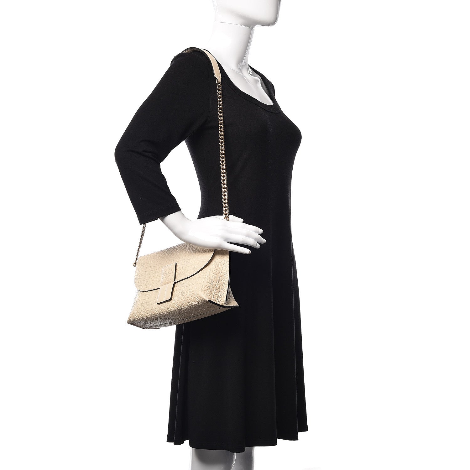 Loewe Goatskin Embossed Avenue Shoulder Bag Ivory 2 of 8