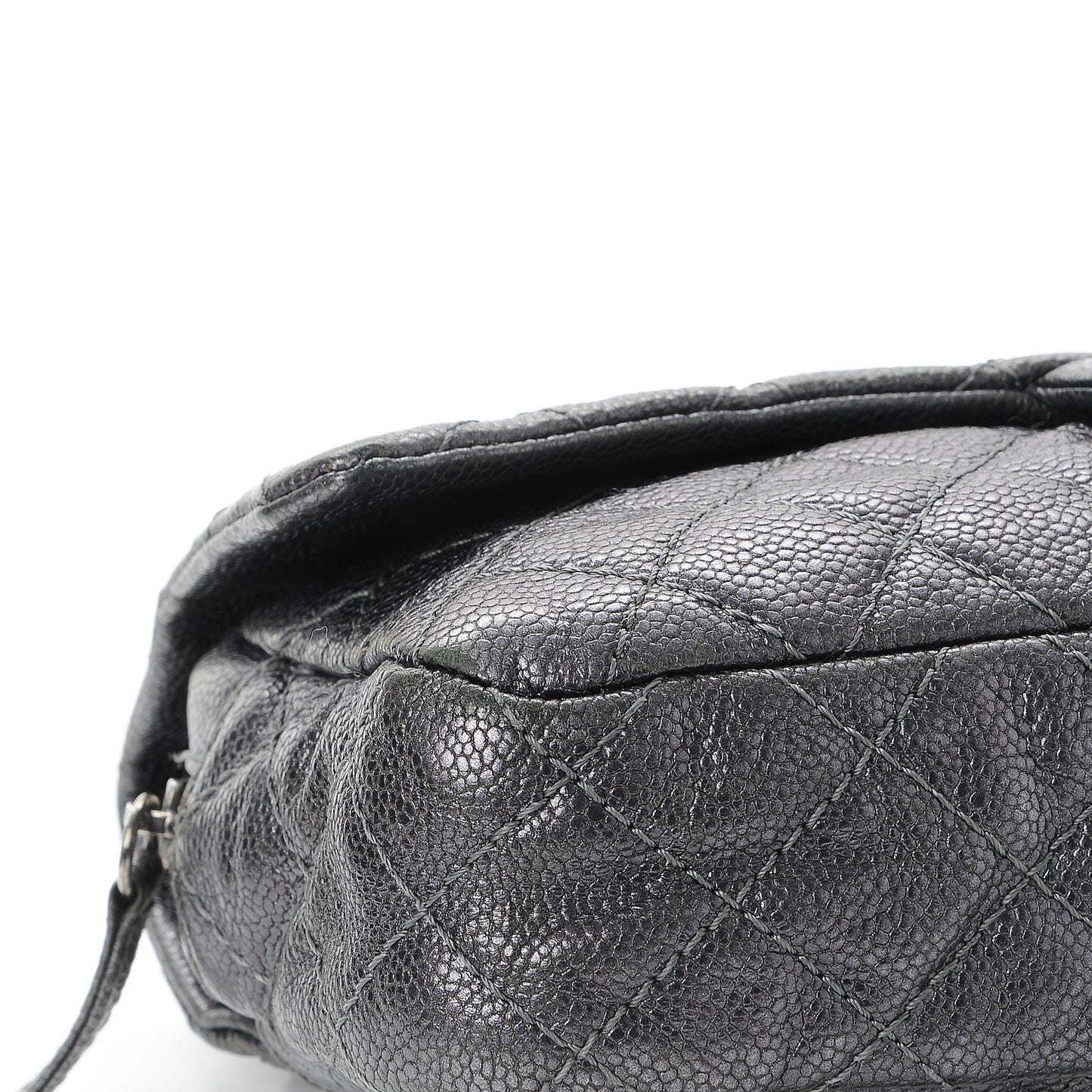 Iridescent Caviar Quilted Small Chic Flap Dark Silver