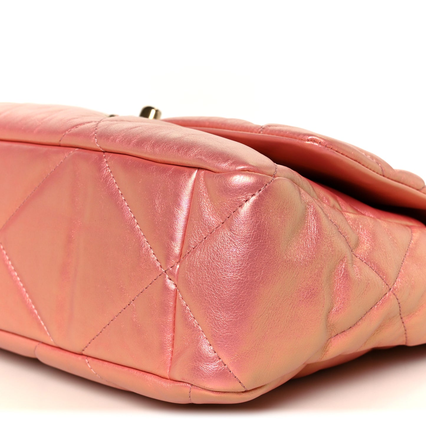 Iridescent Lambskin Quilted Large Chanel 19 Flap Pink