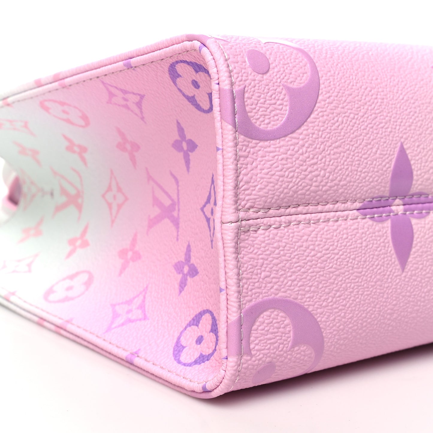 Monogram Giant Spring In The City Onthego PM Sunrise Pastel