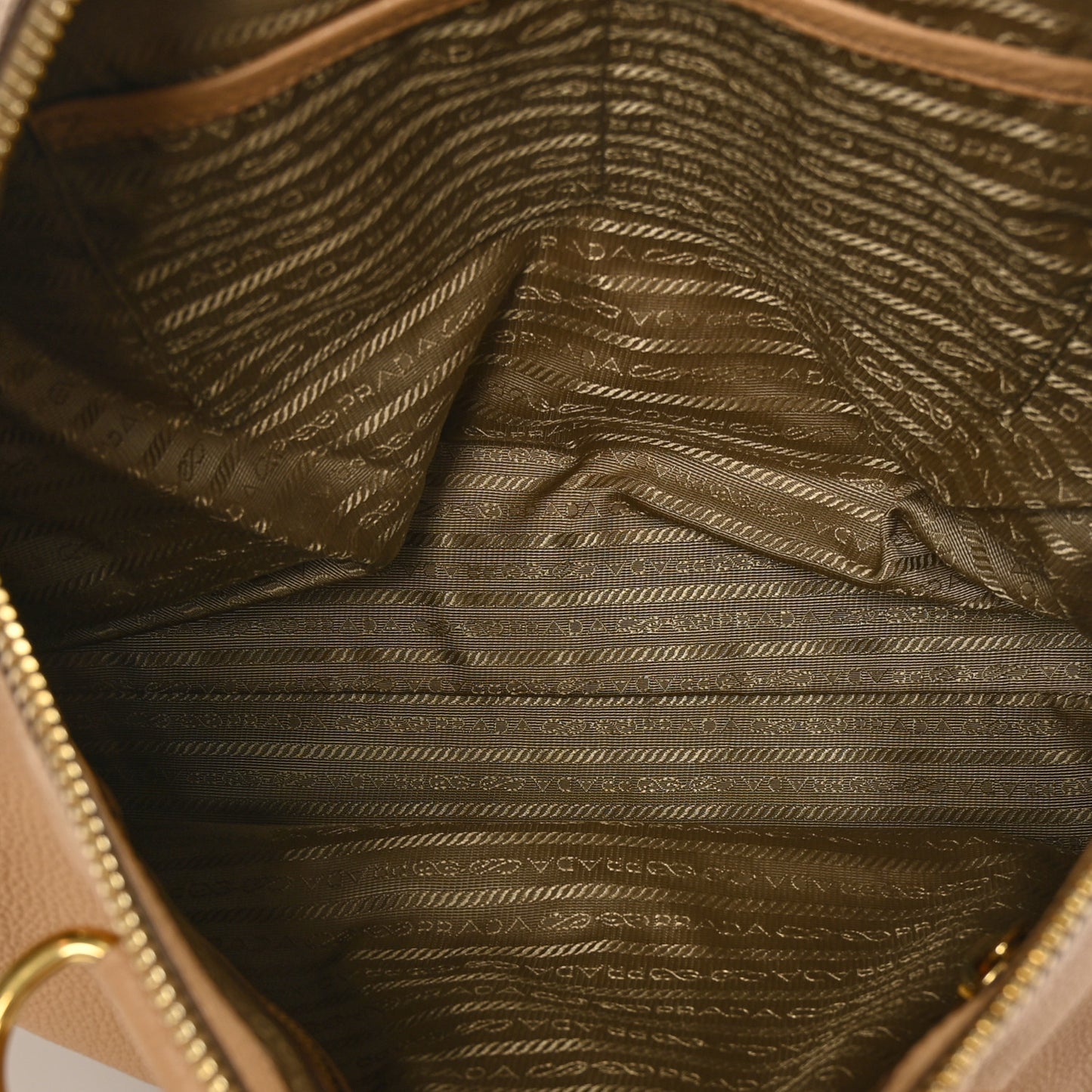 Vitello Daino Top Handle Zip Tote Sughero