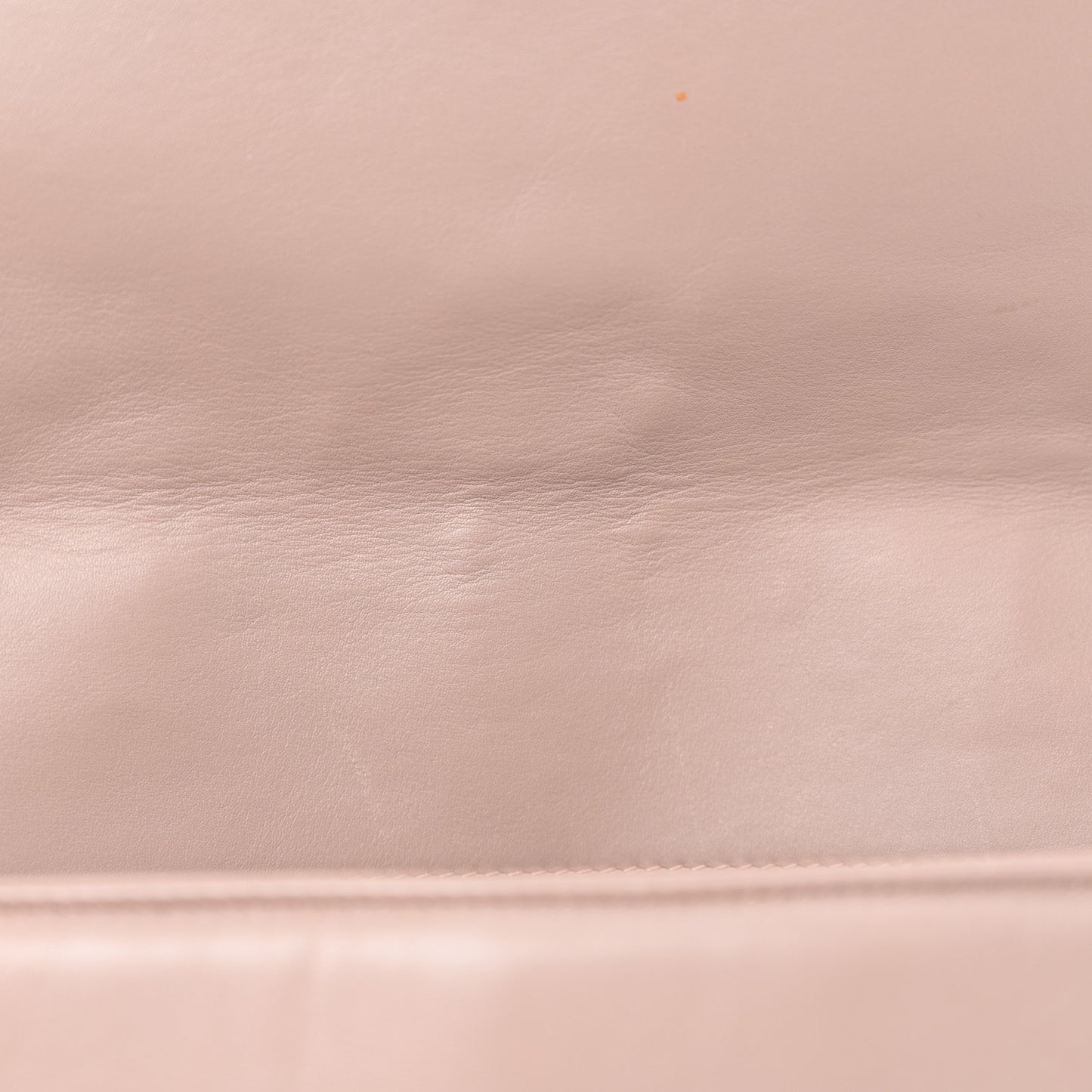 Calfskin Matelasse Medium GG Marmont Shoulder Bag Porcelain Rose