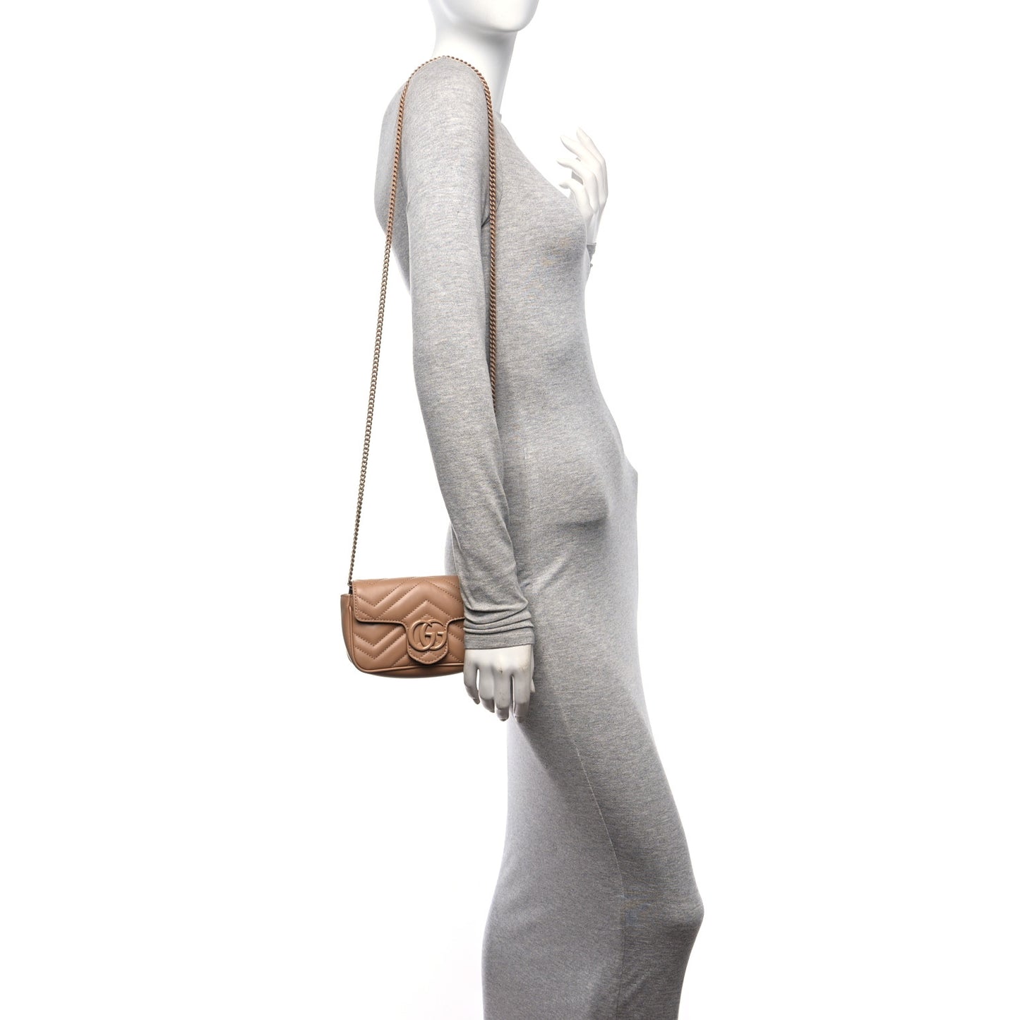 Calfskin Matelasse Monochrome Super Mini GG Marmont Shoulder Bag Camelia