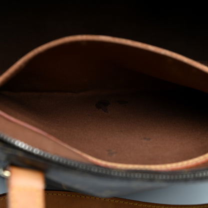Louis Vuitton Monogram Cabas Mezzo 8 of 11