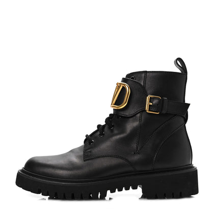 Valentino Garavani Calfskin Womens VLOGO 35mm Combat Boots 37.5 Black 1 of 12
