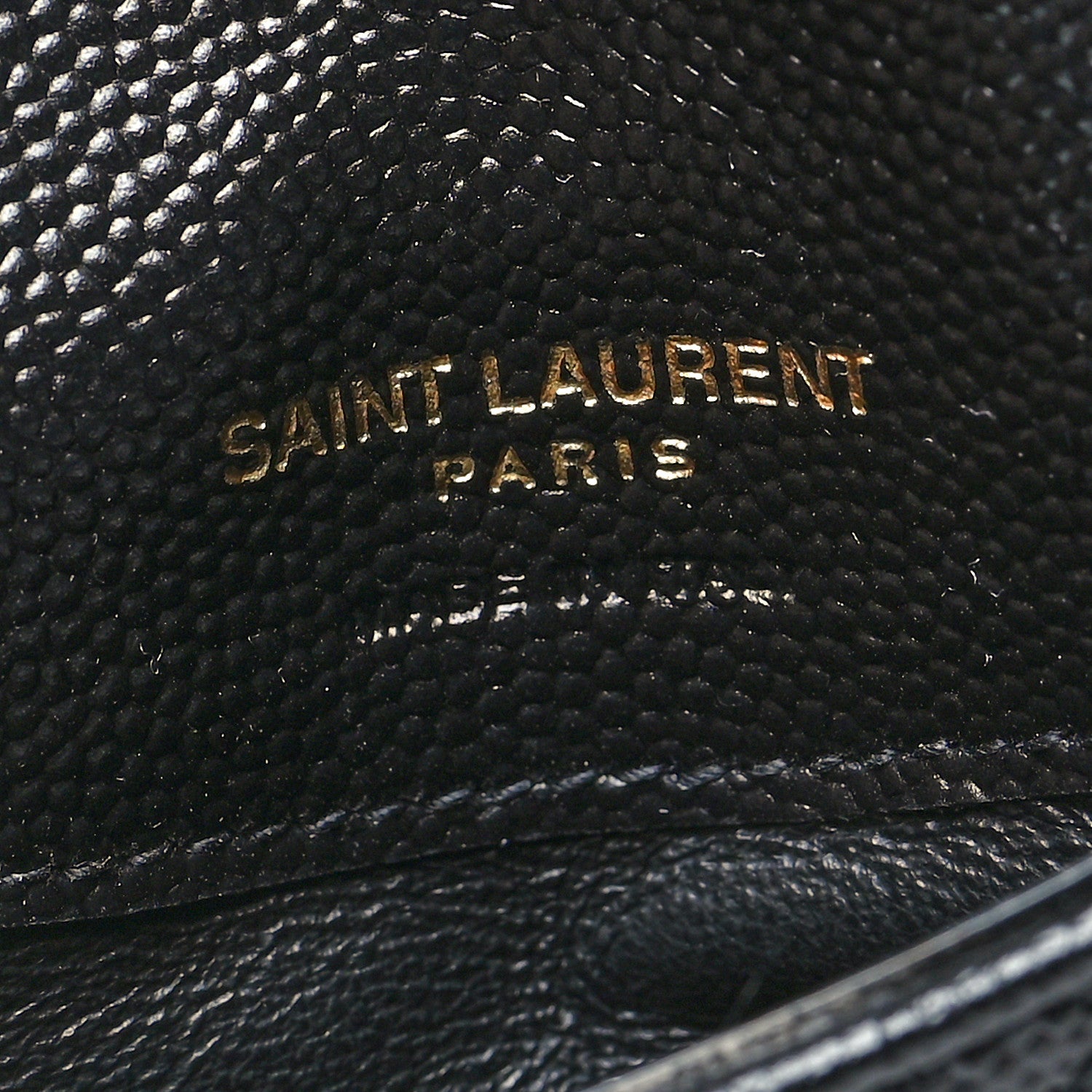 Saint Laurent Grain De Poudre Matelasse Chevron Monogram Compact Wallet Black 7 of 9