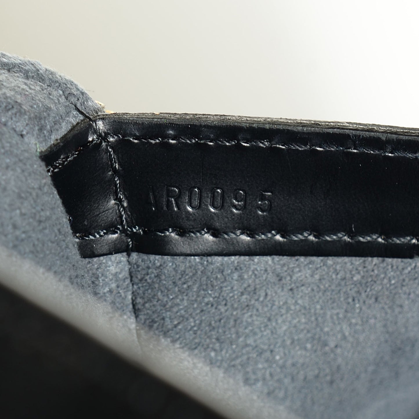 Epi Lussac Black