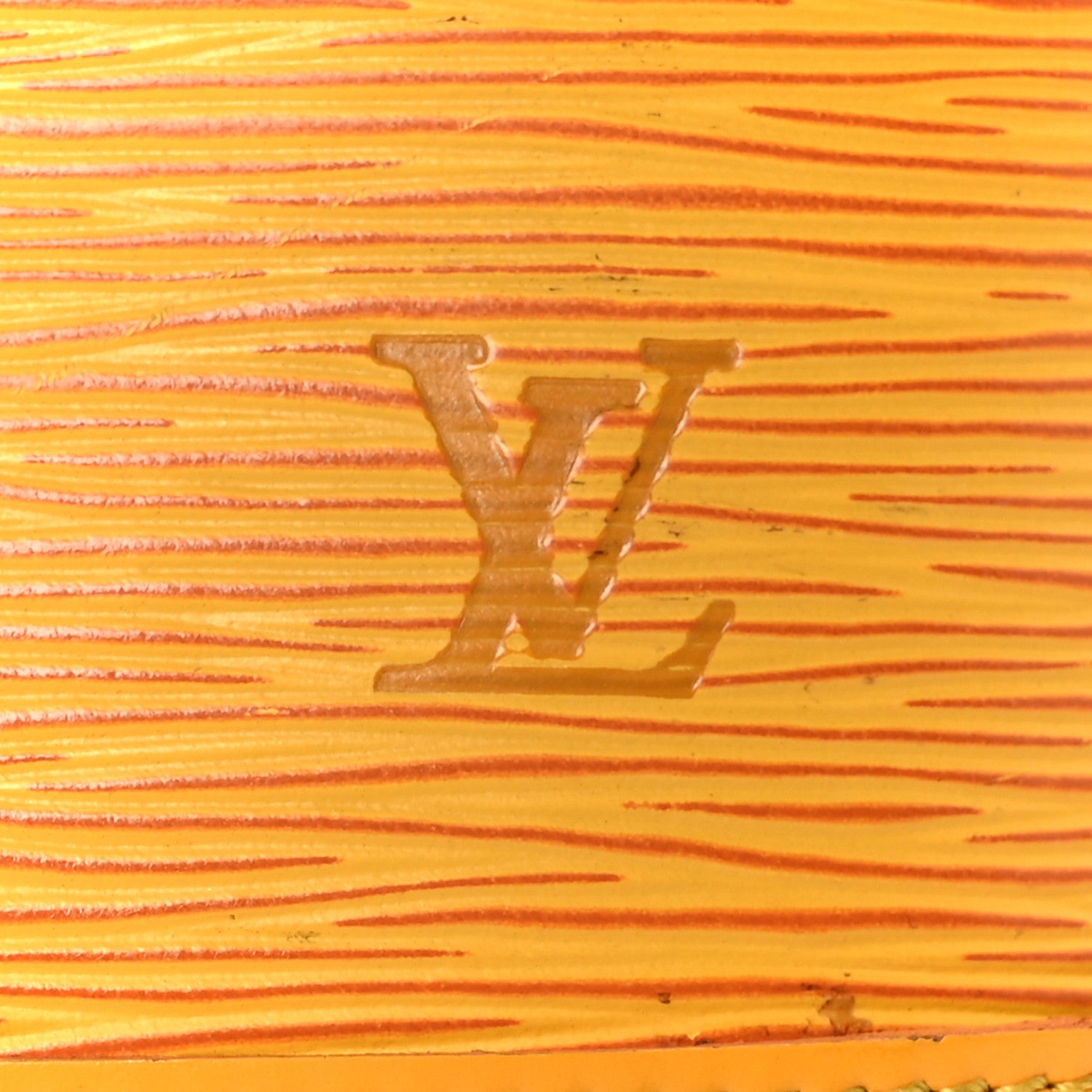 Louis Vuitton Epi Alma PM Tassil 8 of 13