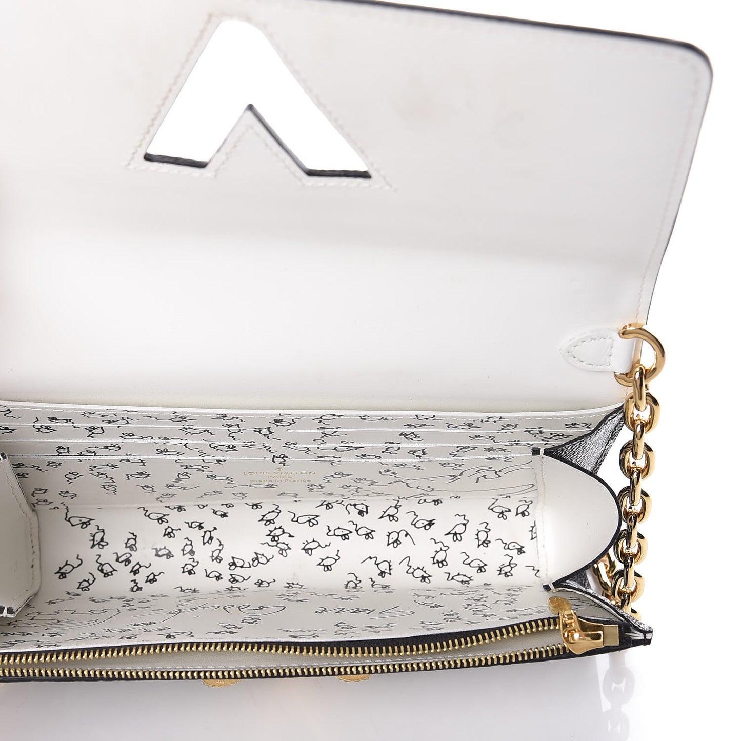 Catogram Twist Chain Wallet Black
